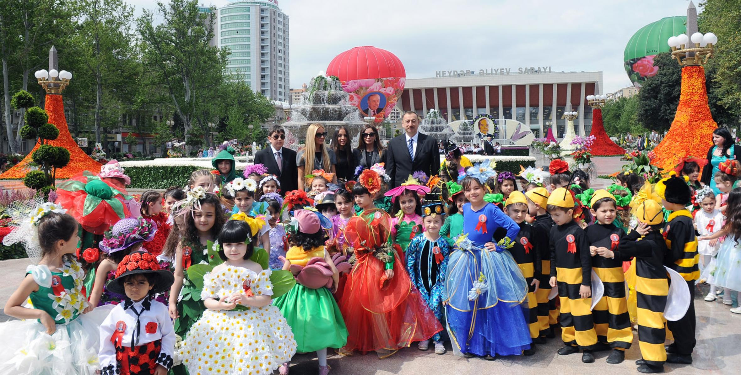 Ильхам Алиев принял участие в Празднике цветов