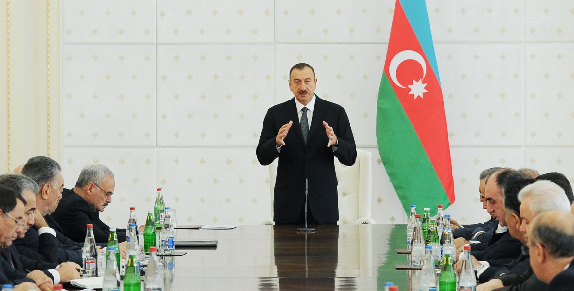 Вступительная речь Ильхама Алиева на заседание Кабинета Министров, посвященное итогам социально-экономического развития за девять месяцев 2013 года и предстоящим задачам