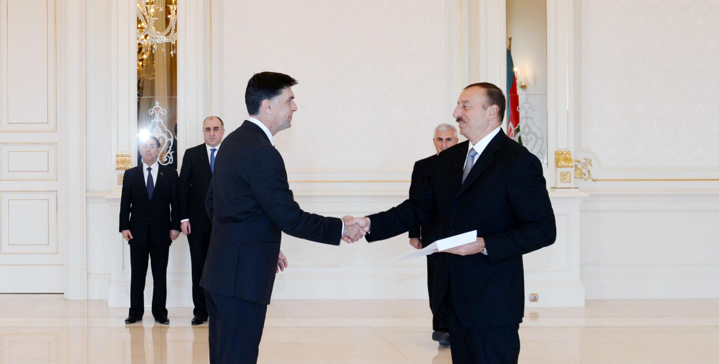 Ilham Aliyev accepted the credentials from the newly-appointed Ambassador of Bosnia and Herzegovina to Azerbaijan