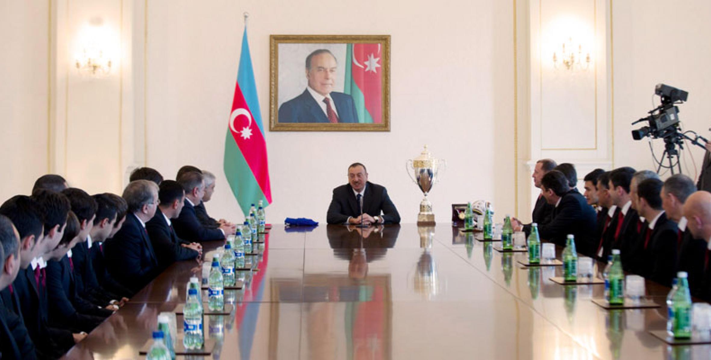 Ilham Aliyev received the football players of “Inter” club of Baku – the winner of the “Commonwealth” Cup