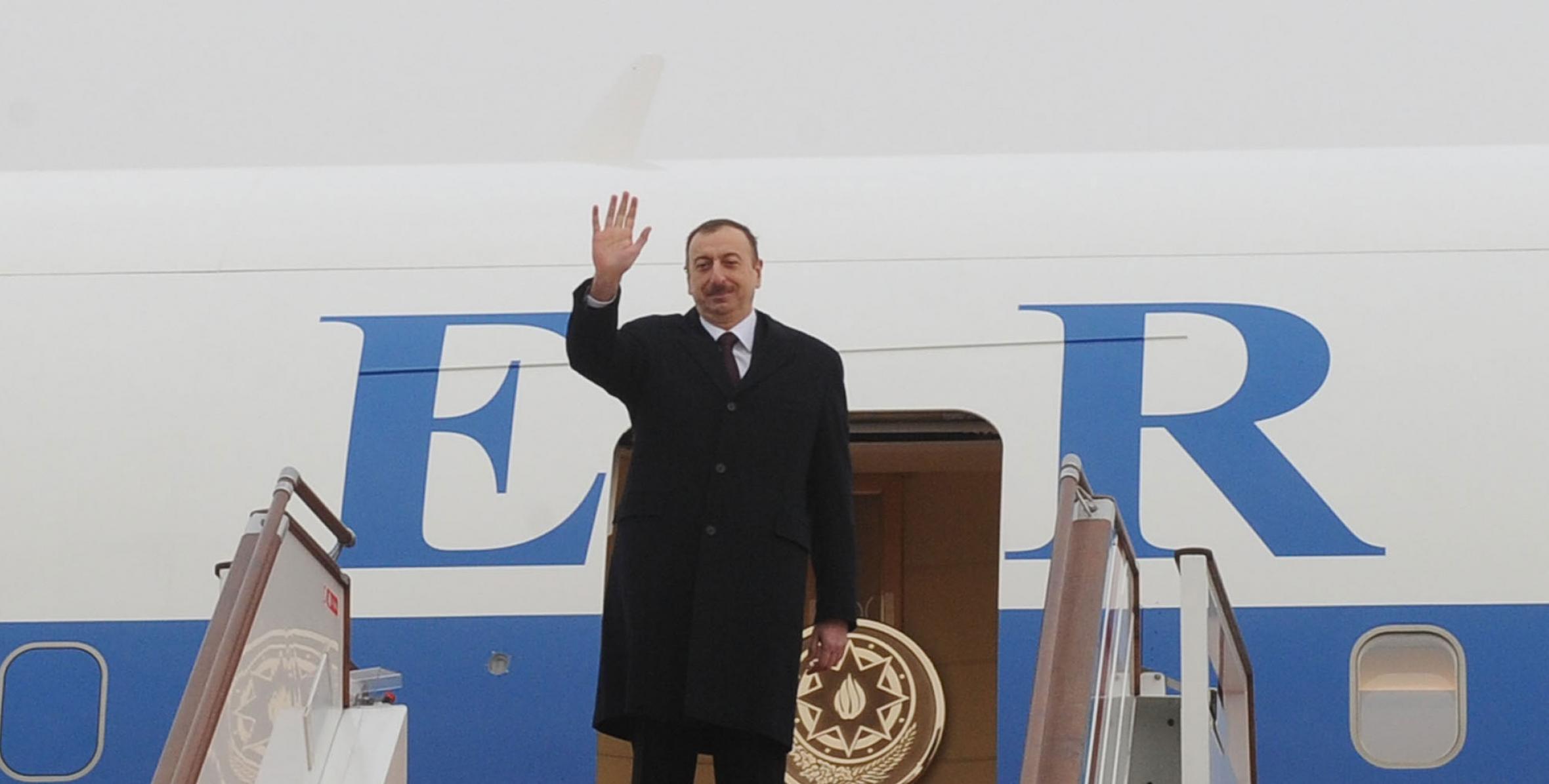 Ильхам Алиев отбыл с рабочим визитом в столицу Российской Федерации