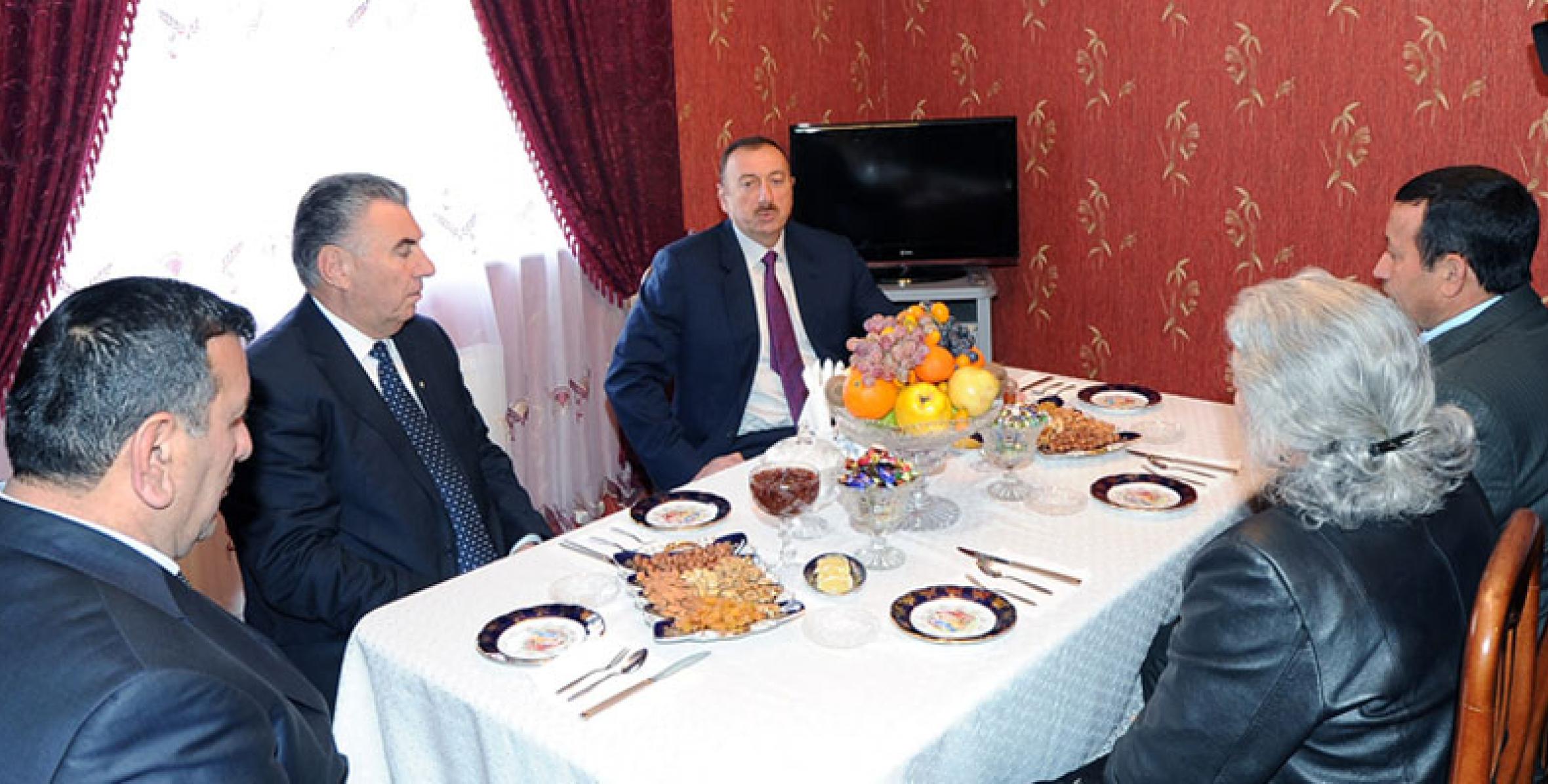 Ильхам Алиев принял участие в открытии в Геранбое жилого квартала для вынужденных переселенцев