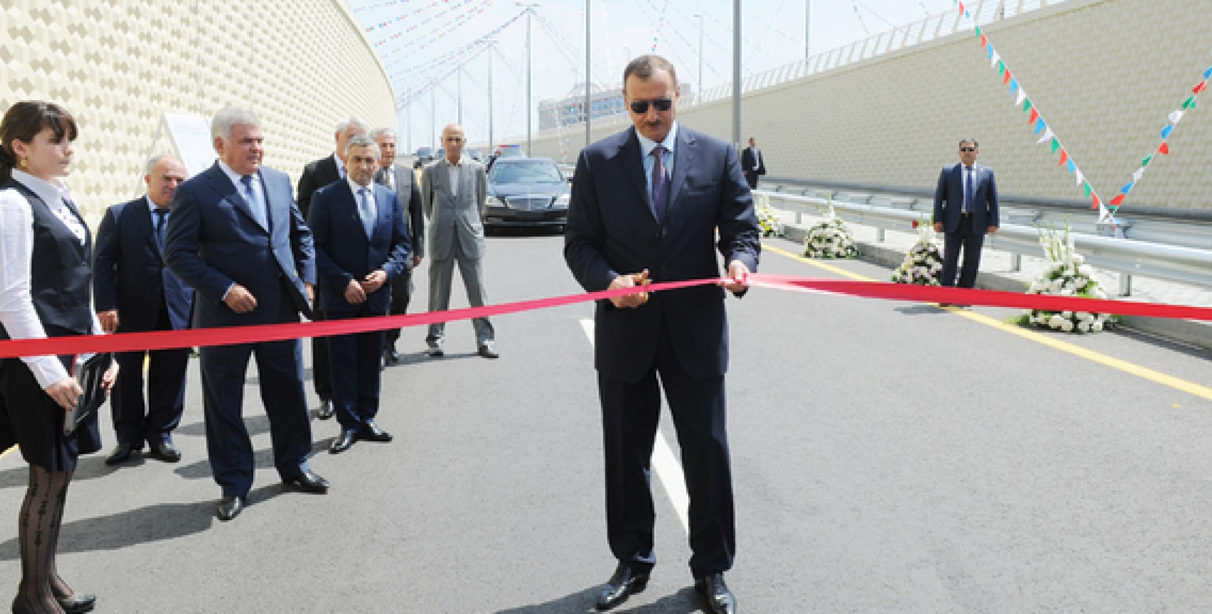 Ilham Aliyev reviewed the progress of the first and second phases of reconstruction of the Bilgah-Novkhani-Sumgayit highway