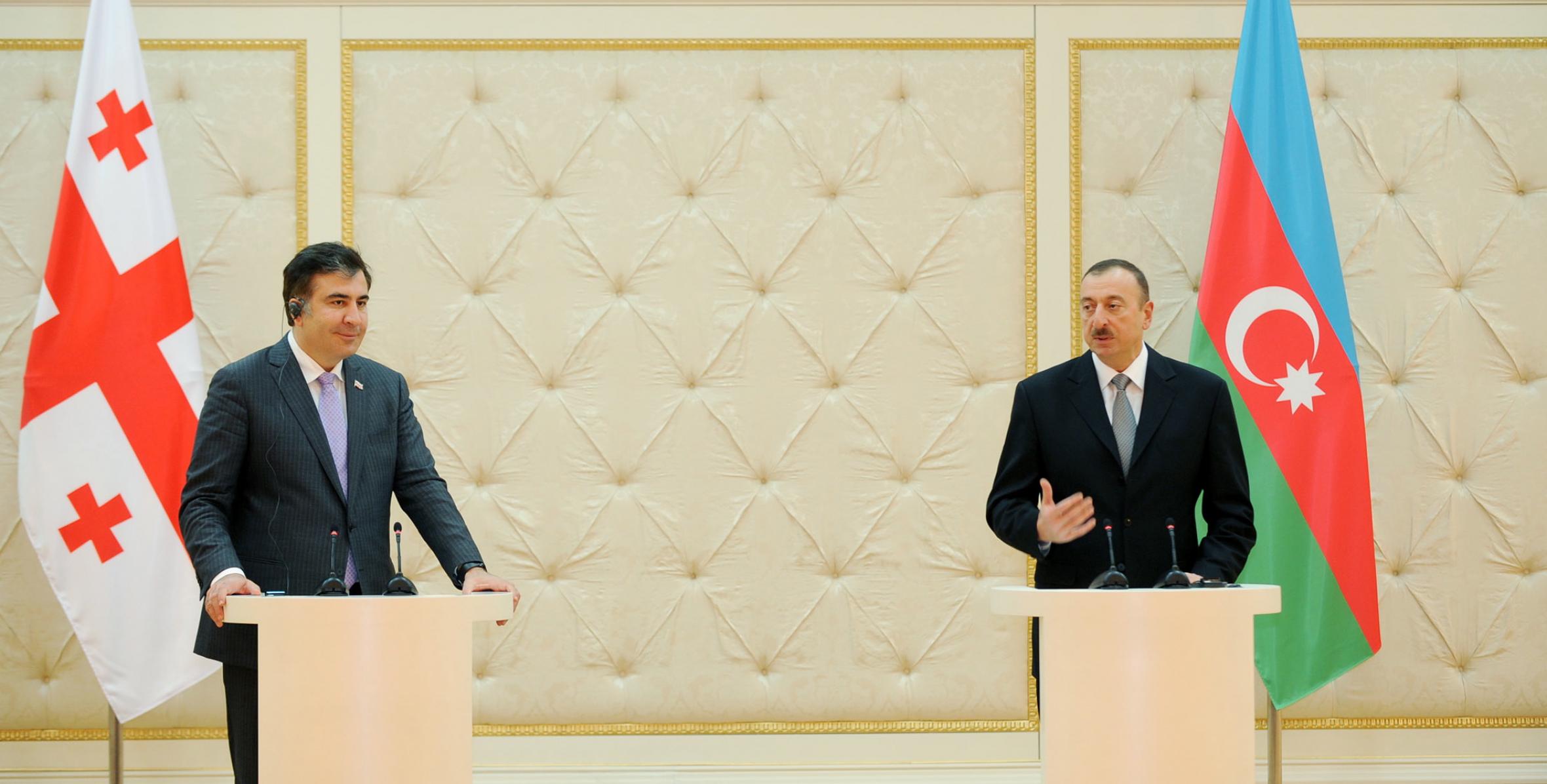Ilham Aliyev and President of Georgia Mikheil Saakashvili made statements for the press