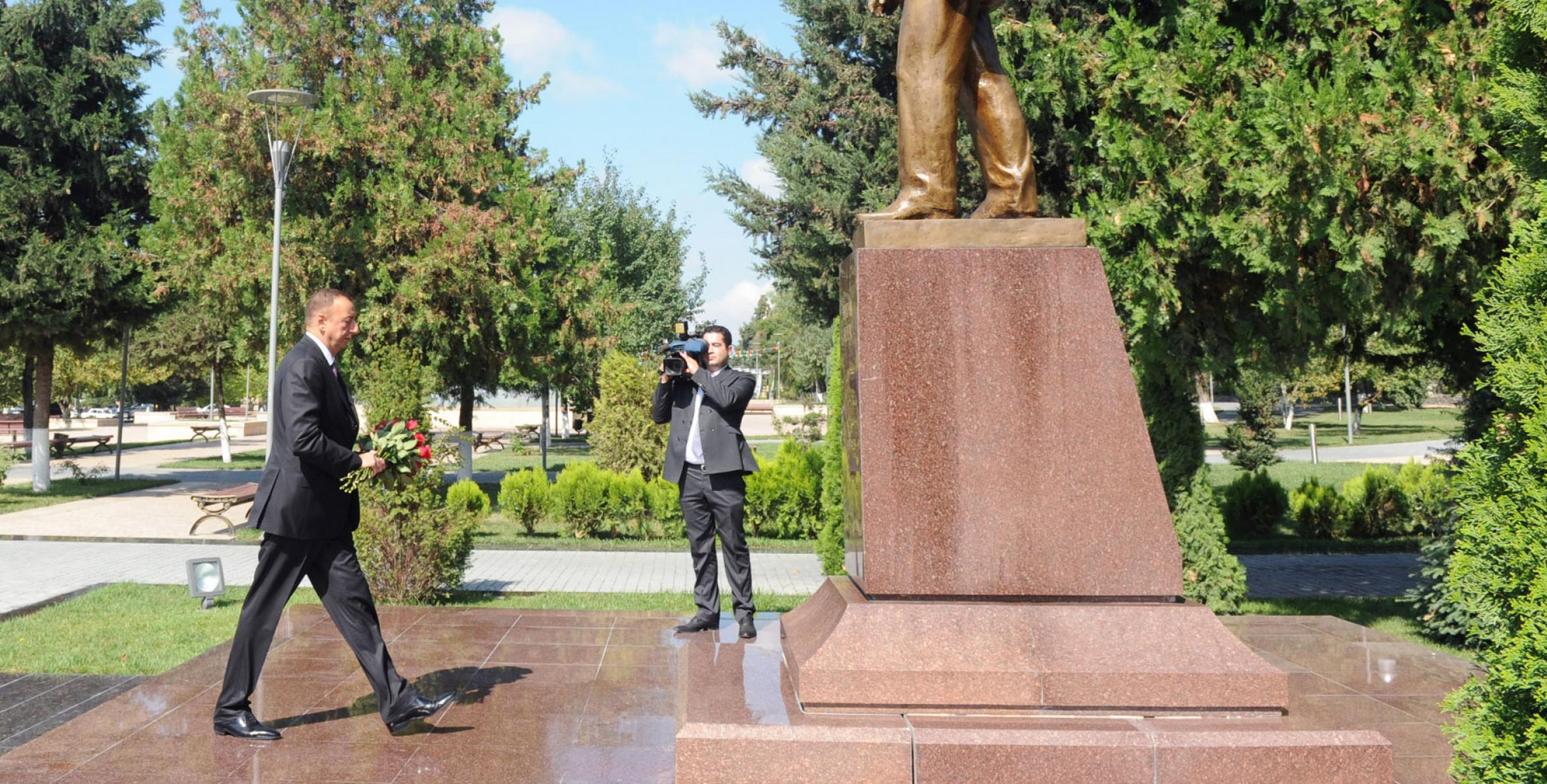 Ilham Aliyev visited the statue of nationwide leader Heydar Aliyev in Gabala