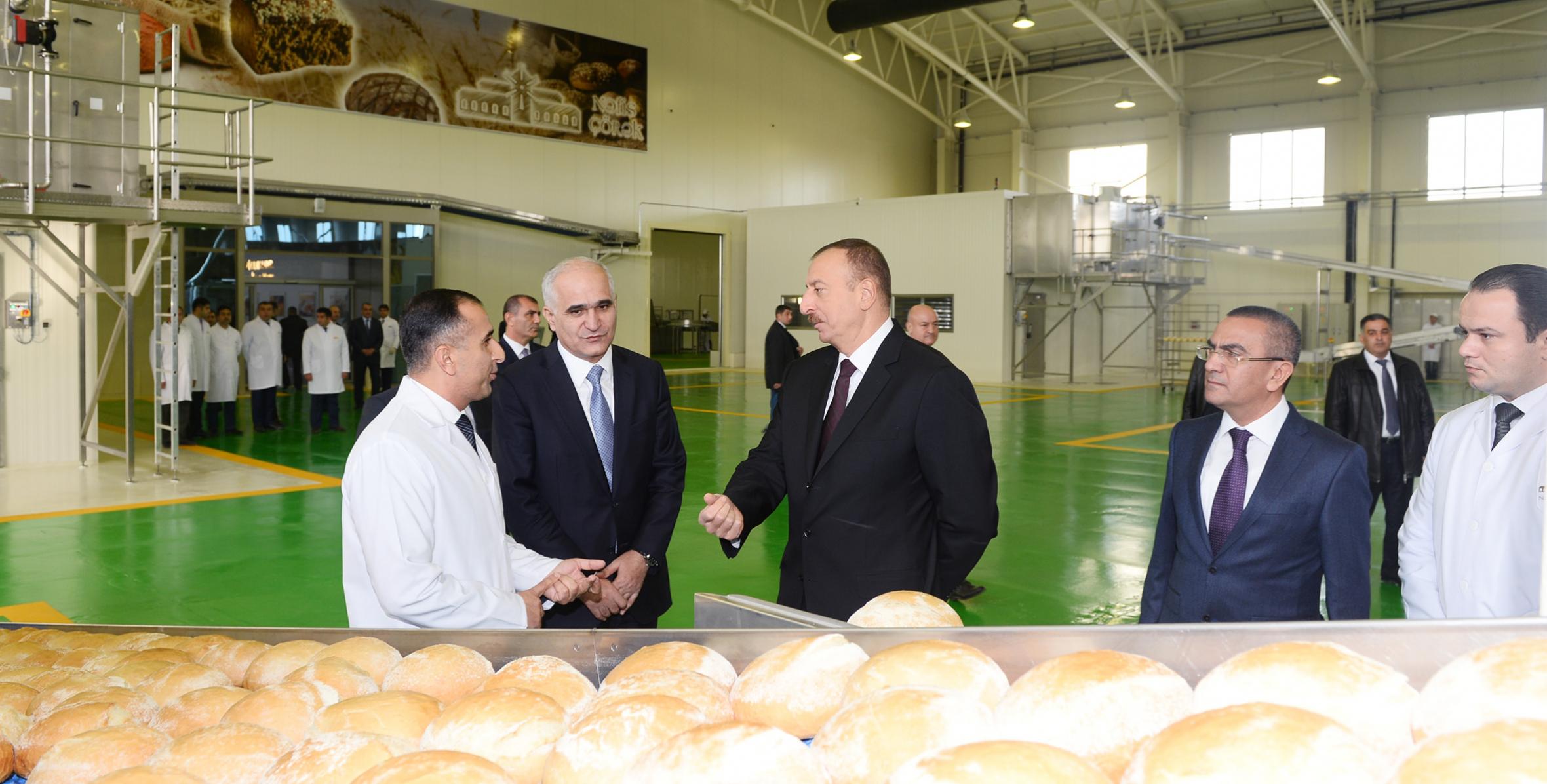 Ильхам Алиев в рамках поездки в Шамкирский район принял участие в открытии хлебозавода