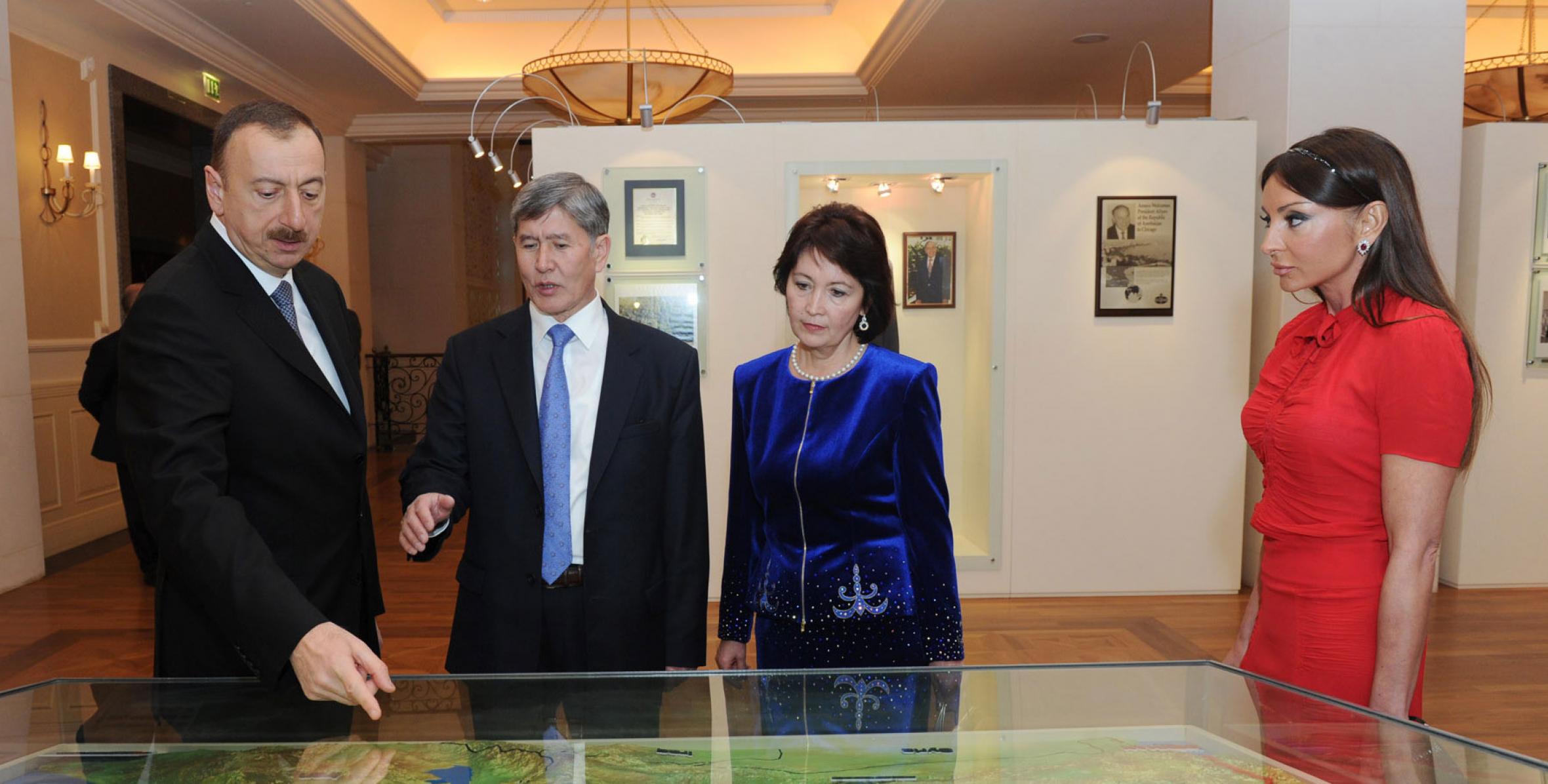 Президент Кыргызской Республики и его супруга посетили Фонд Гейдара Алиева