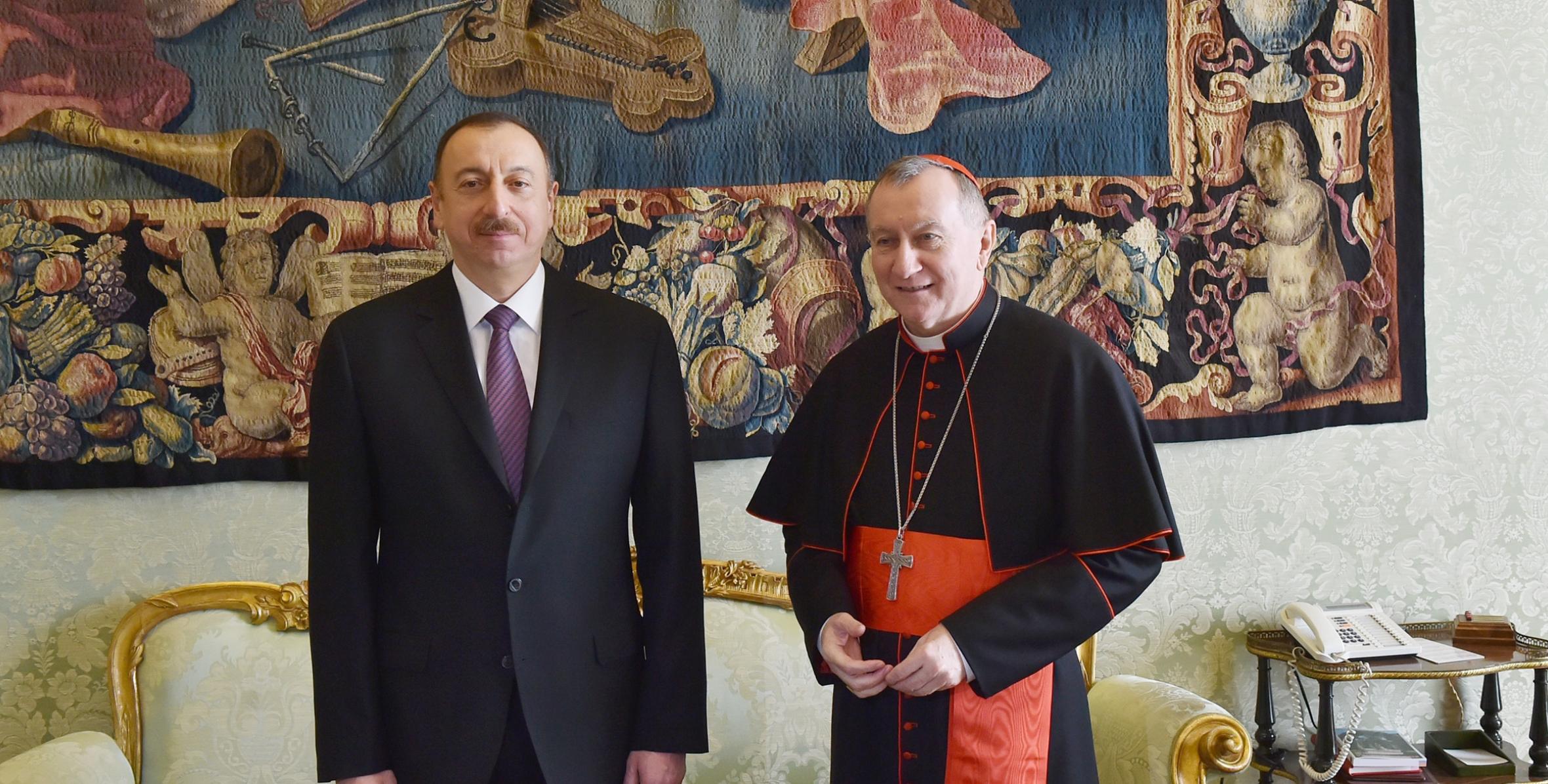Состоялась встреча Президента Азербайджана Ильхама Алиева с государственным секретарем Святого Престола кардиналом Пьетро Паролином в расширенном составе