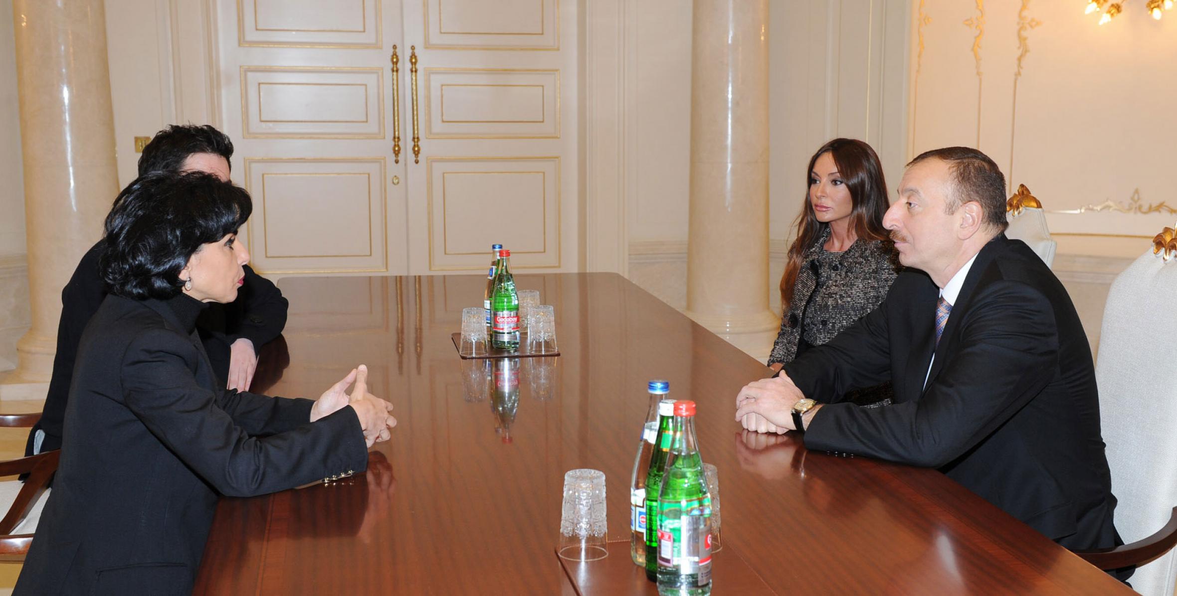 Ильхам Алиев встретился с депутатом Европарламента, мэром 7-го района Парижа Рашидой Дати