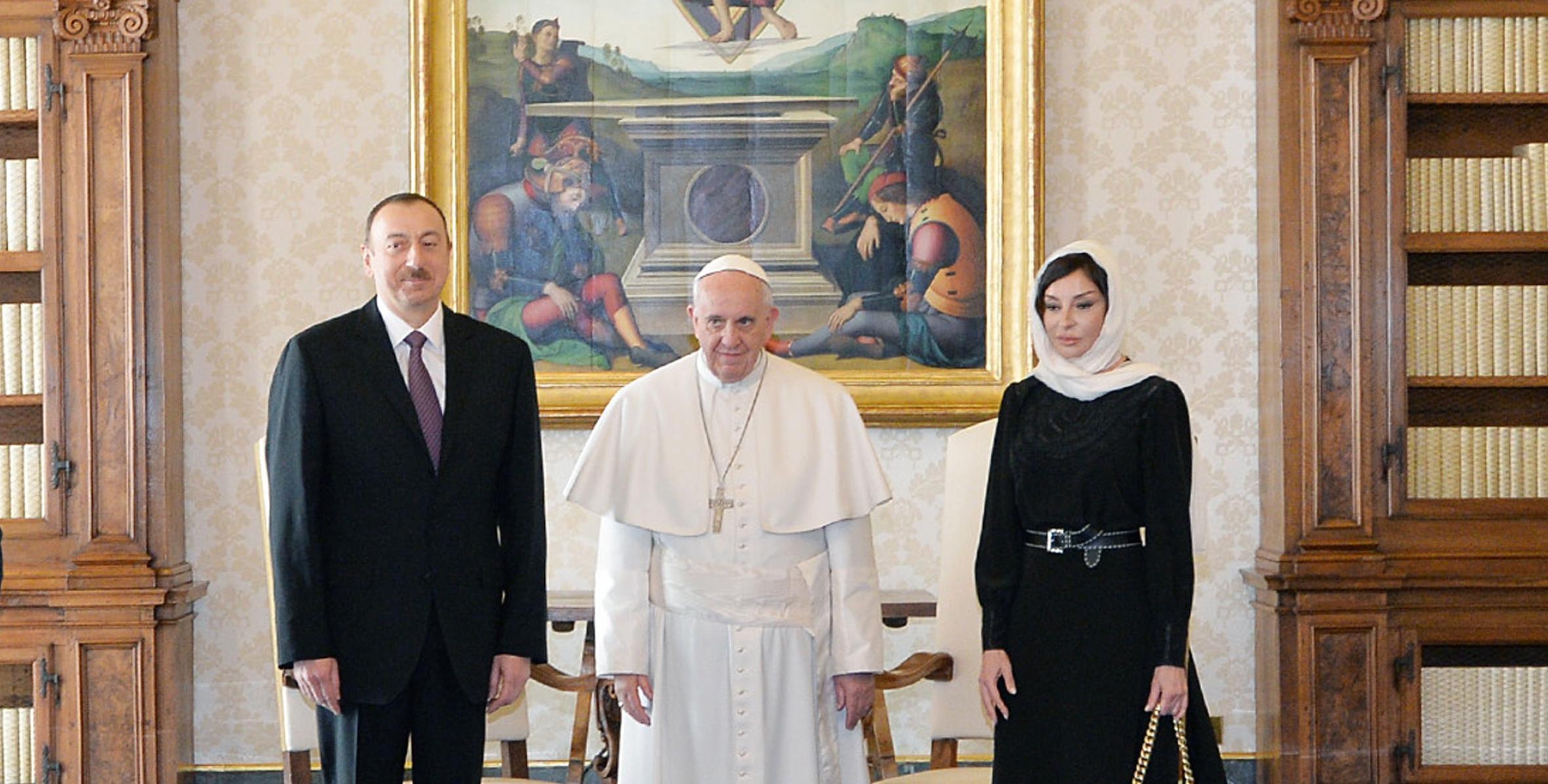 Состоялась встреча Ильхама Алиева с главой Католической  церкви Папой Франциском
