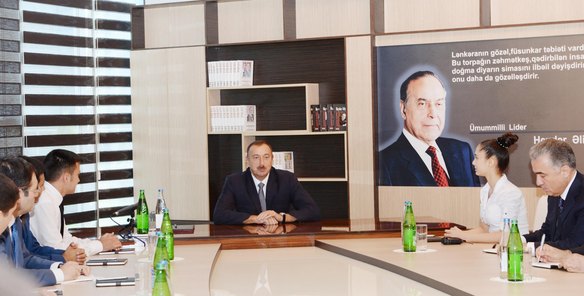 Ильхам Алиев принял участие в открытии Центра молодежи в Лянкяране