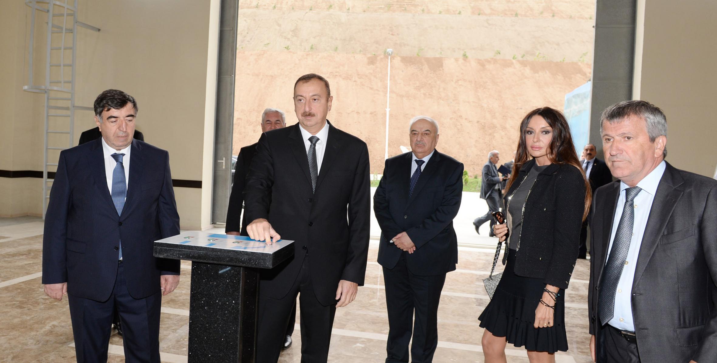 Ильхам Алиев принял участие в открытии построенных на территории Шабранского района Тахтакерпюнского водохранилища, Тахтакерпюнской гидроэлектростанции и водоканала Тахтакерпю-Джейранбатан