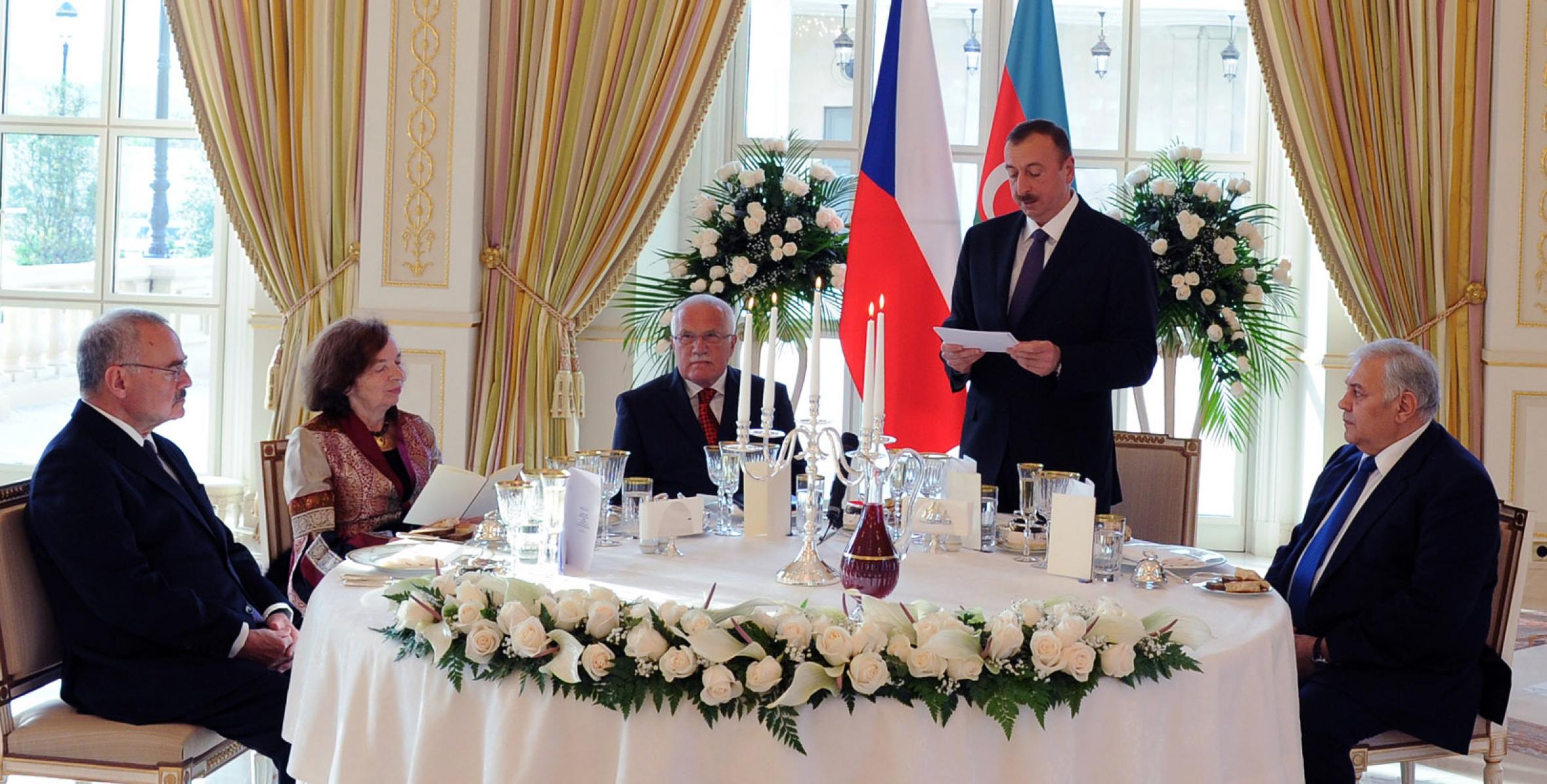 Speech by Ilham Aliyev at the official dinner reception in honor of Czech President Václav Klaus and his spouse Livia Klausova