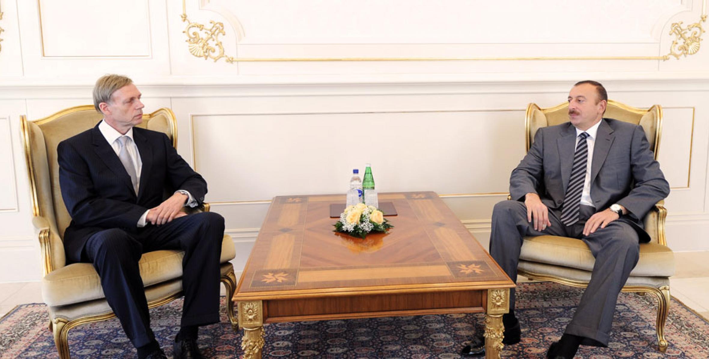 Ilham Aliyev received the credentials of the newly appointed Ambassador of the Kingdom of Norway to Azerbaijan
