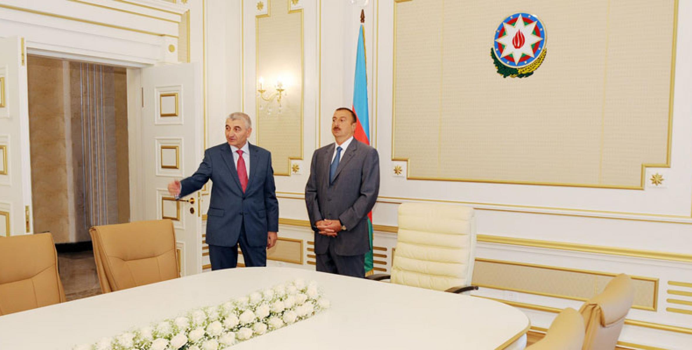 Ильхам Алиев принял участие в открытии административного здания Центральной избирательной комиссии