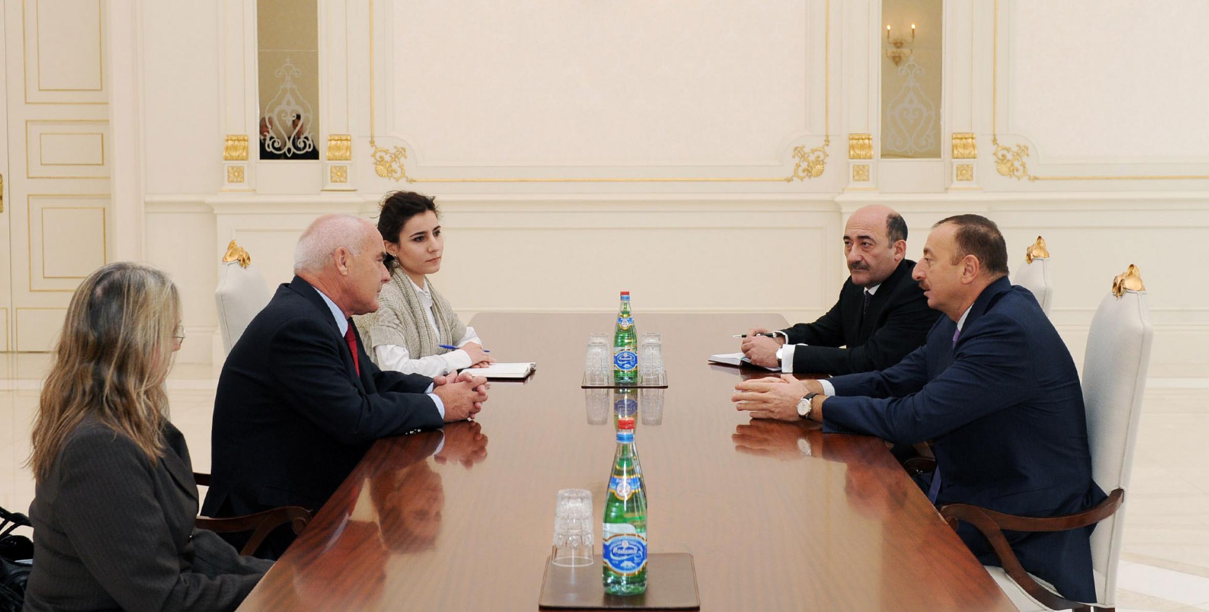 Ilham Aliyev received the Minister of Tourism of Argentine, Carlos Enrique Meyer