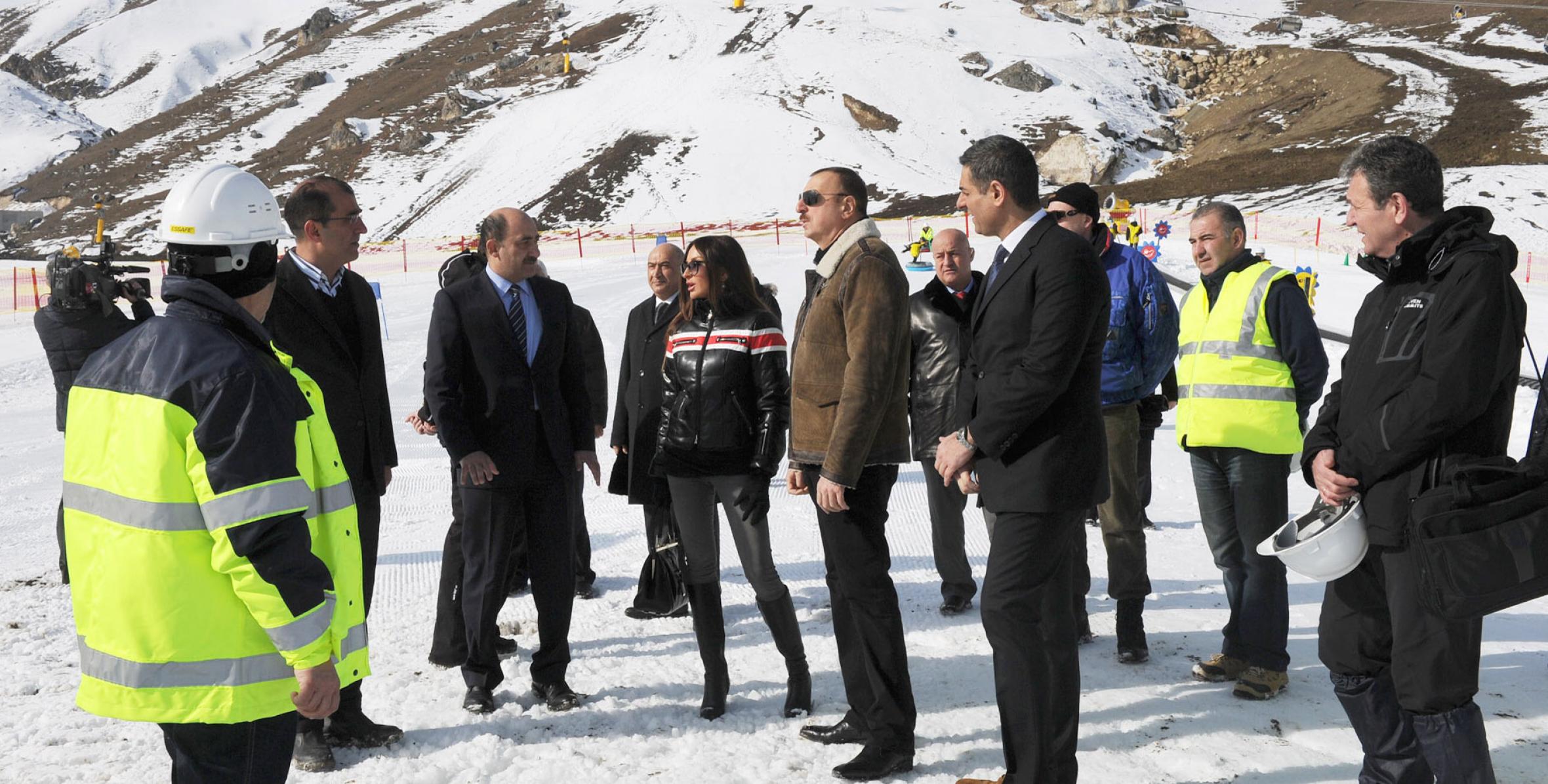 Ильхам Алиев ознакомился  с завершающими работами по первому этапу строительства Шахдагского зимне-летнего туристического комплекса