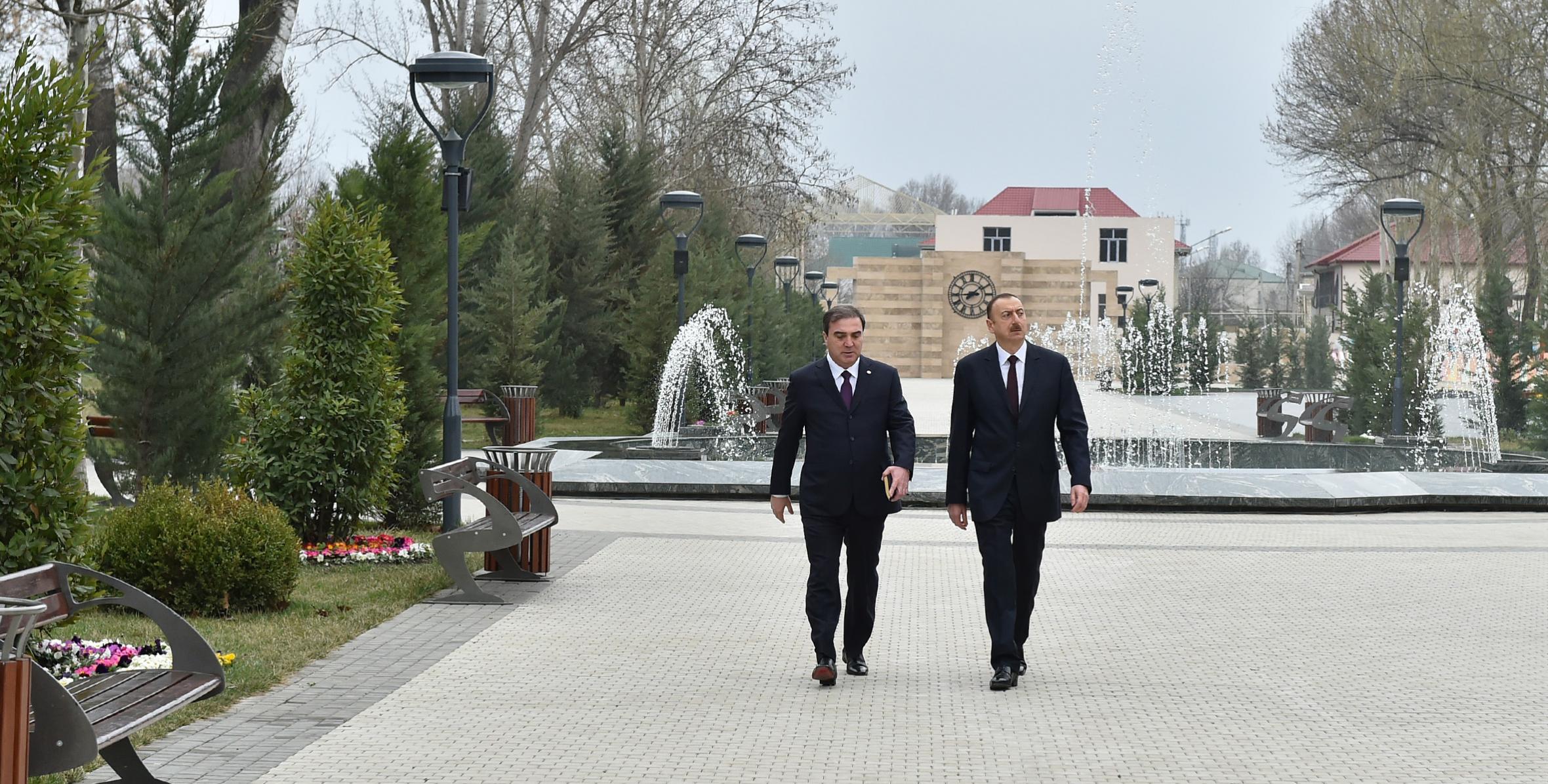 Ilham Aliyev reviewed the conditions created at the Friendship Park in Mingachevir