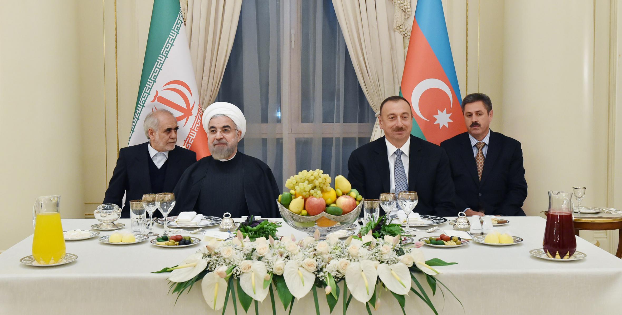 Official dinner reception was hosted on behalf of President Ilham Aliyev in honor of President Hassan Rouhani