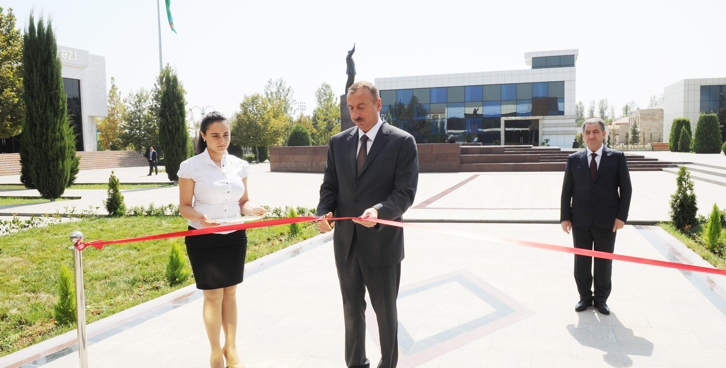 Ильхам Алиев принял участие в открытии Центра молодежи в Бейлягане