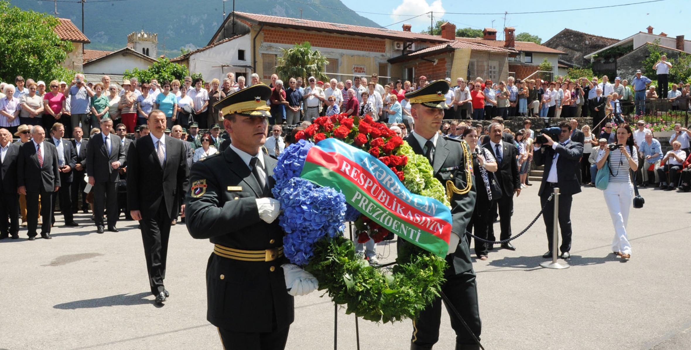 Ilham Aliyev visited a memorial of the Hero of the Soviet Union, Mehdi Huseynzadeh, in the Slovenian town of Nova Gorica