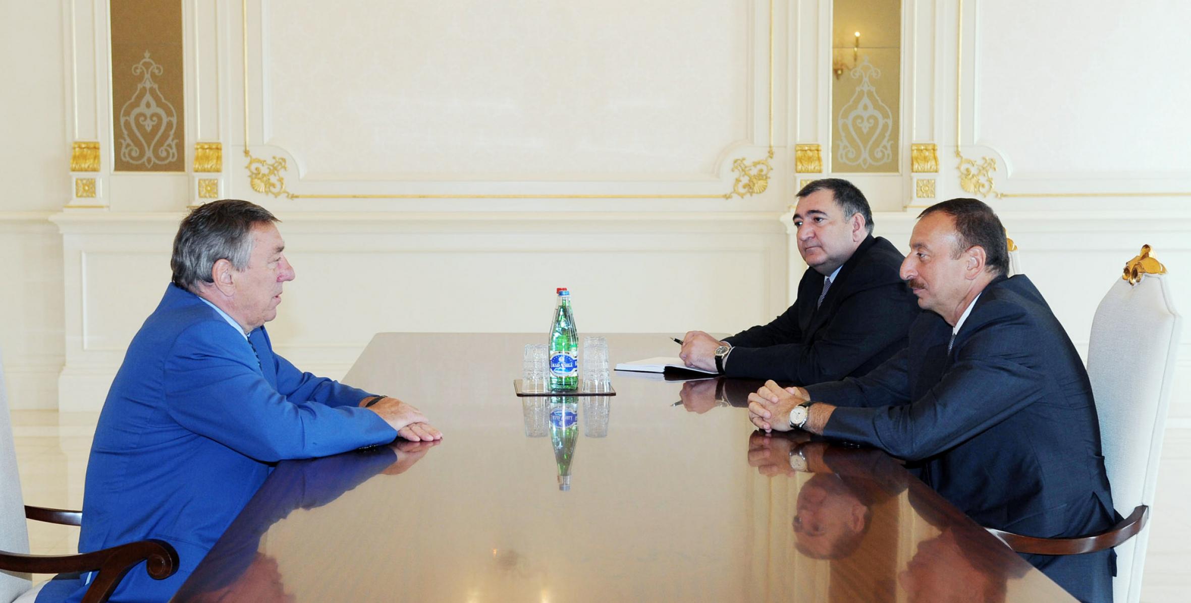 Ilham Aliyev has received the president of the International Wrestling Federation, Raphaël Martinetti