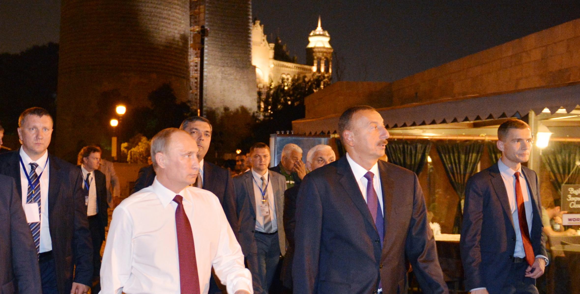 Ilham Aliyev and Russian President Vladimir Putin toured the State Historical-Architectural Reserve "Icherisheher"