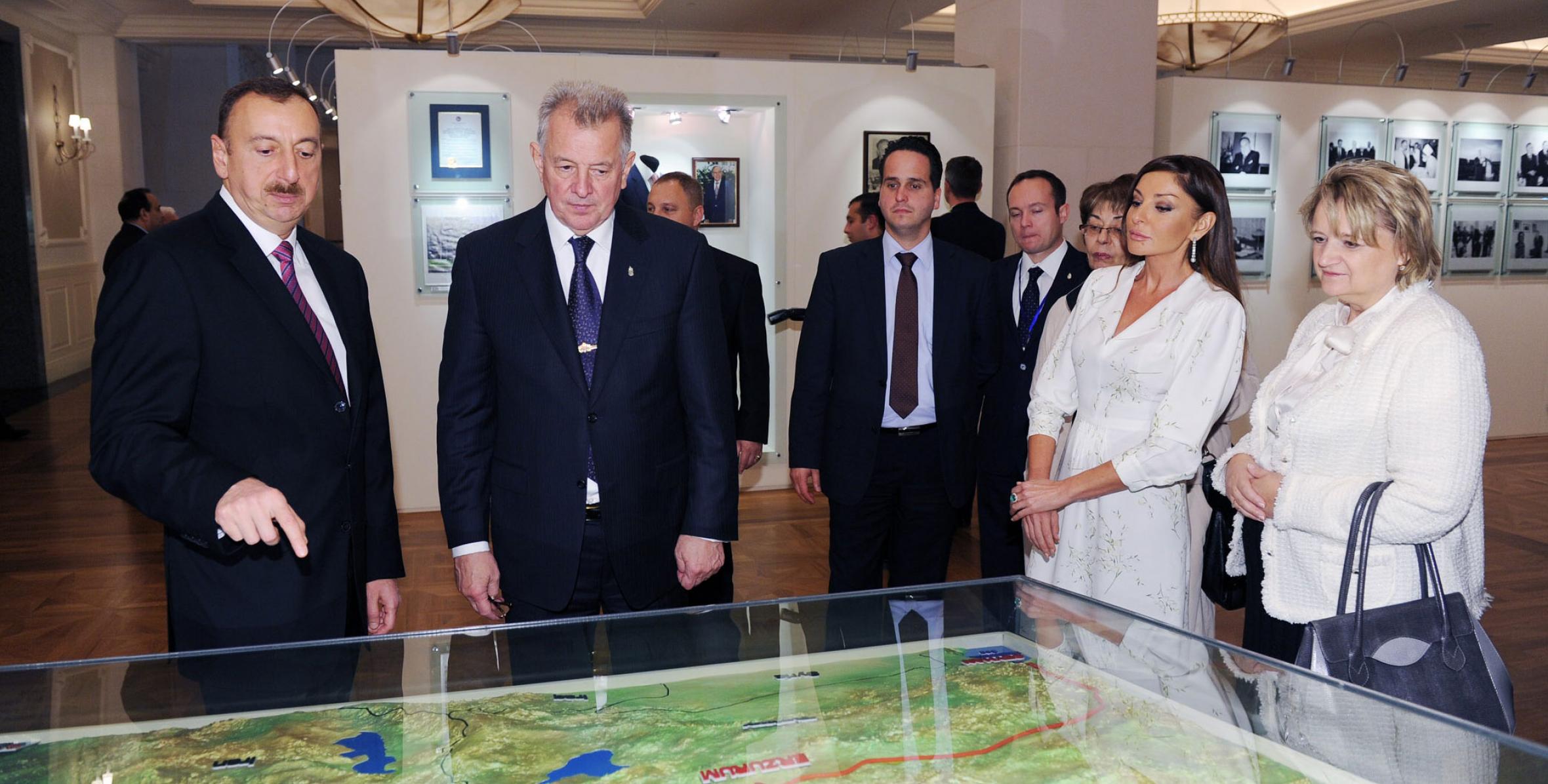 President of Hungary Pal Schmitt visited the Heydar Aliyev Foundation