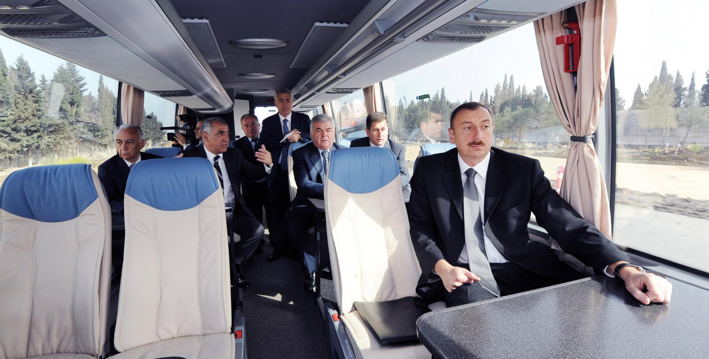 Ilham Aliyev reviewed the progress of work on expanding the new road infrastructure of the capital