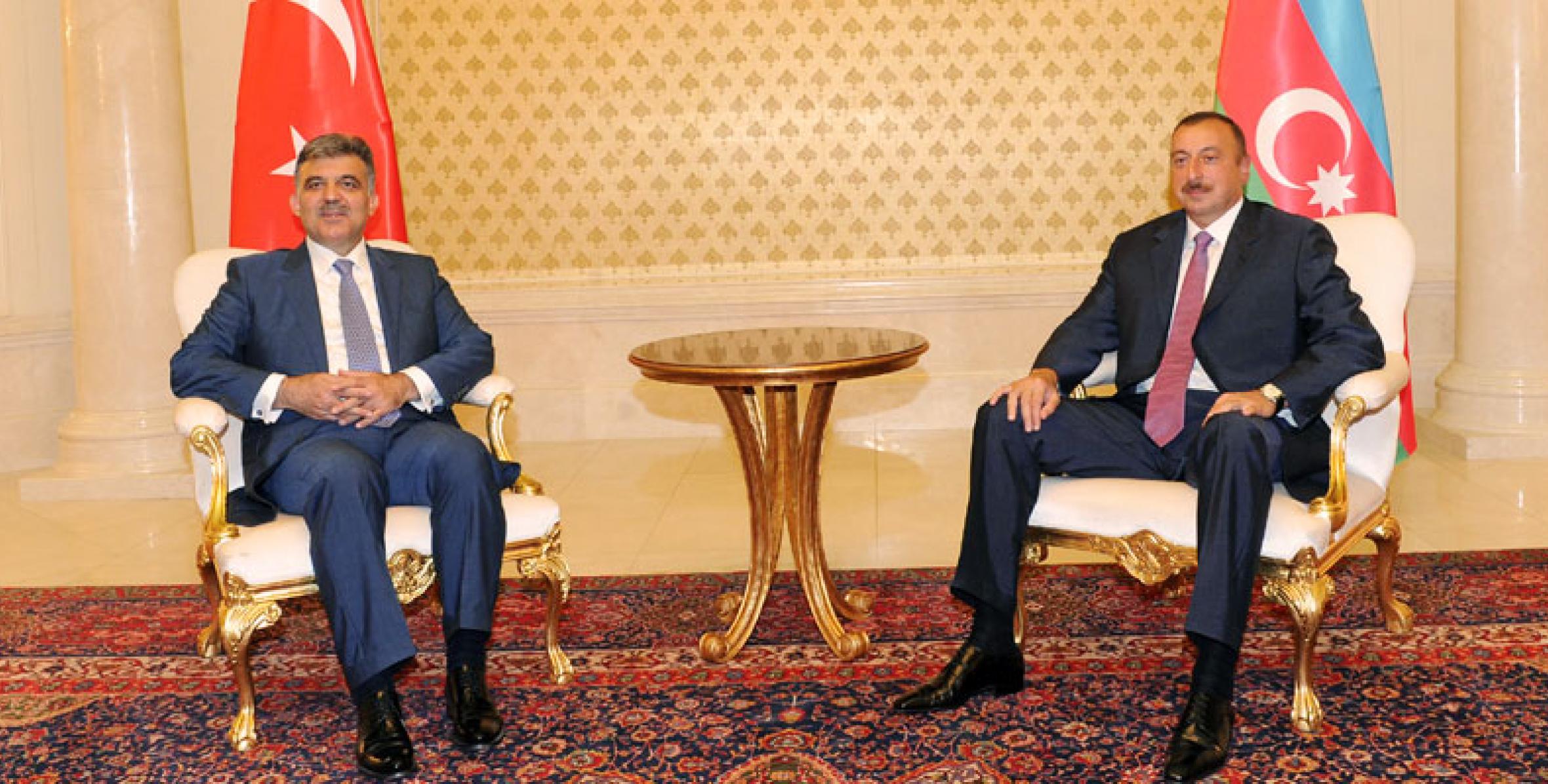 Face-to-face meeting between Ilham Aliyev and Abdullah Gul, the President of Turkey