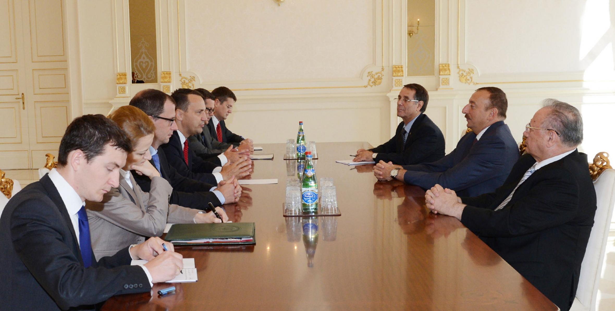 Ilham Aliyev received a delegation led by the Minister of Foreign Affairs of Poland