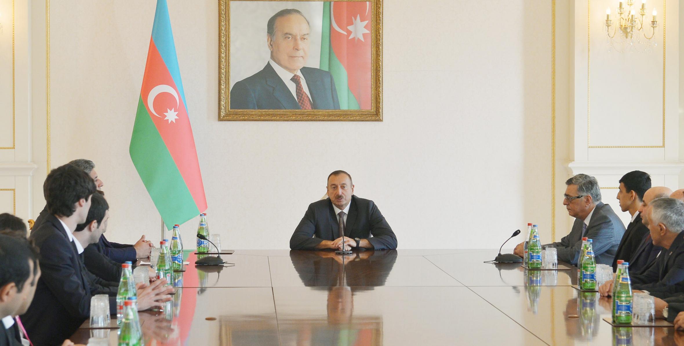 Ilham Aliyev received members of the national team who participated in the 2nd Summer Youth Olympic Games in Nanjing