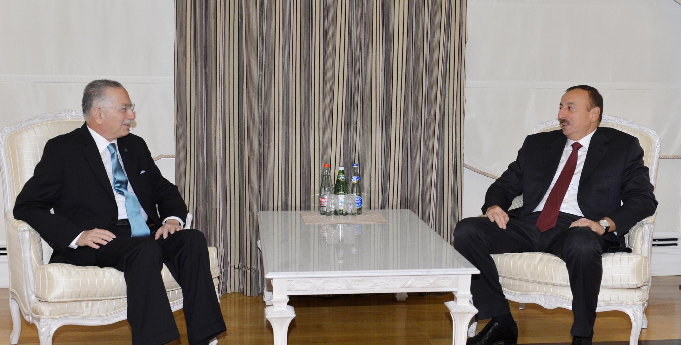 Ilham Aliyev received Secretary General of the Organization of Islamic Cooperation Ekmeleddin Ihsanoglu