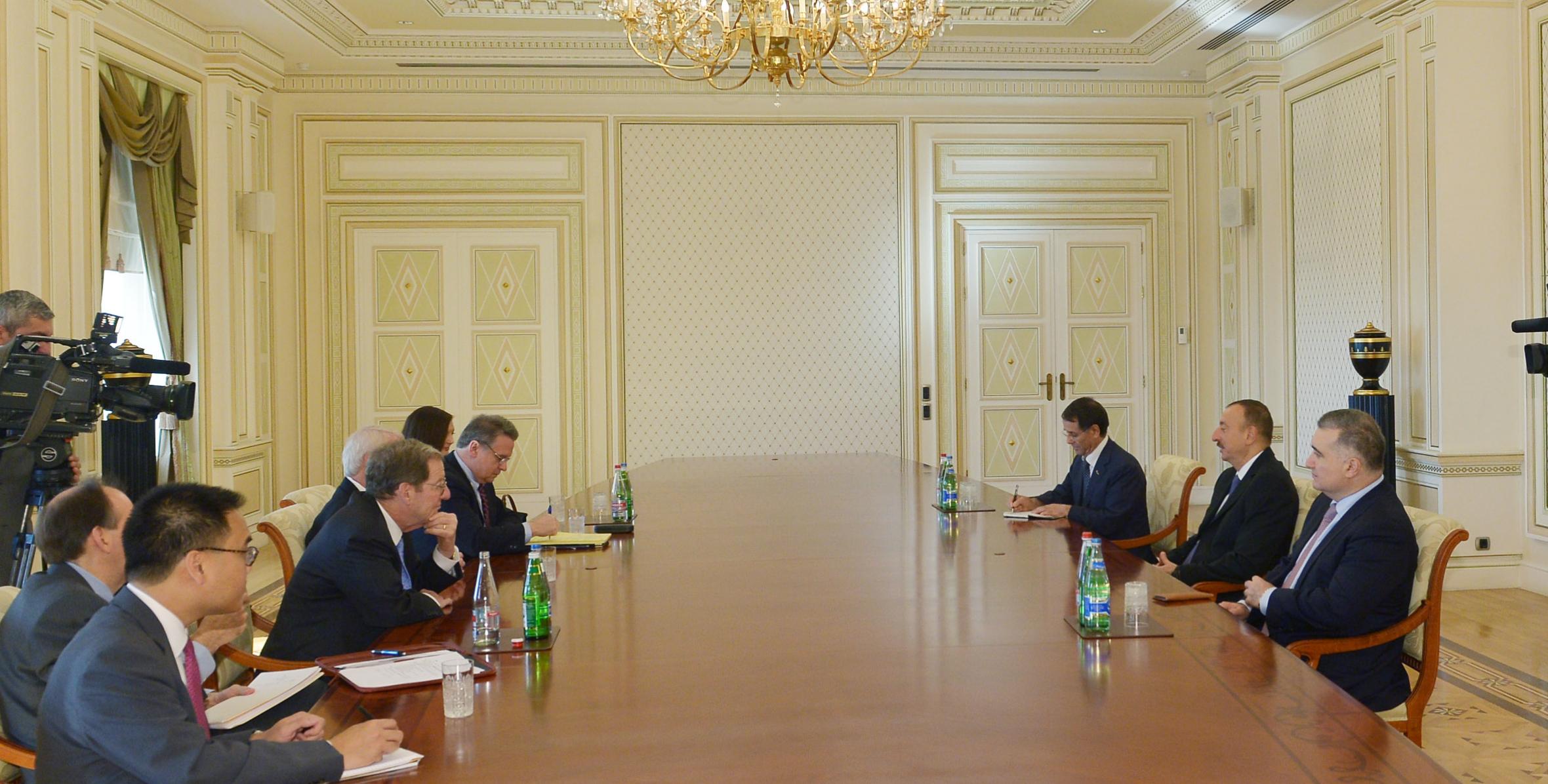 Ilham Aliyev received a US delegation led by the Senator and the Congressman