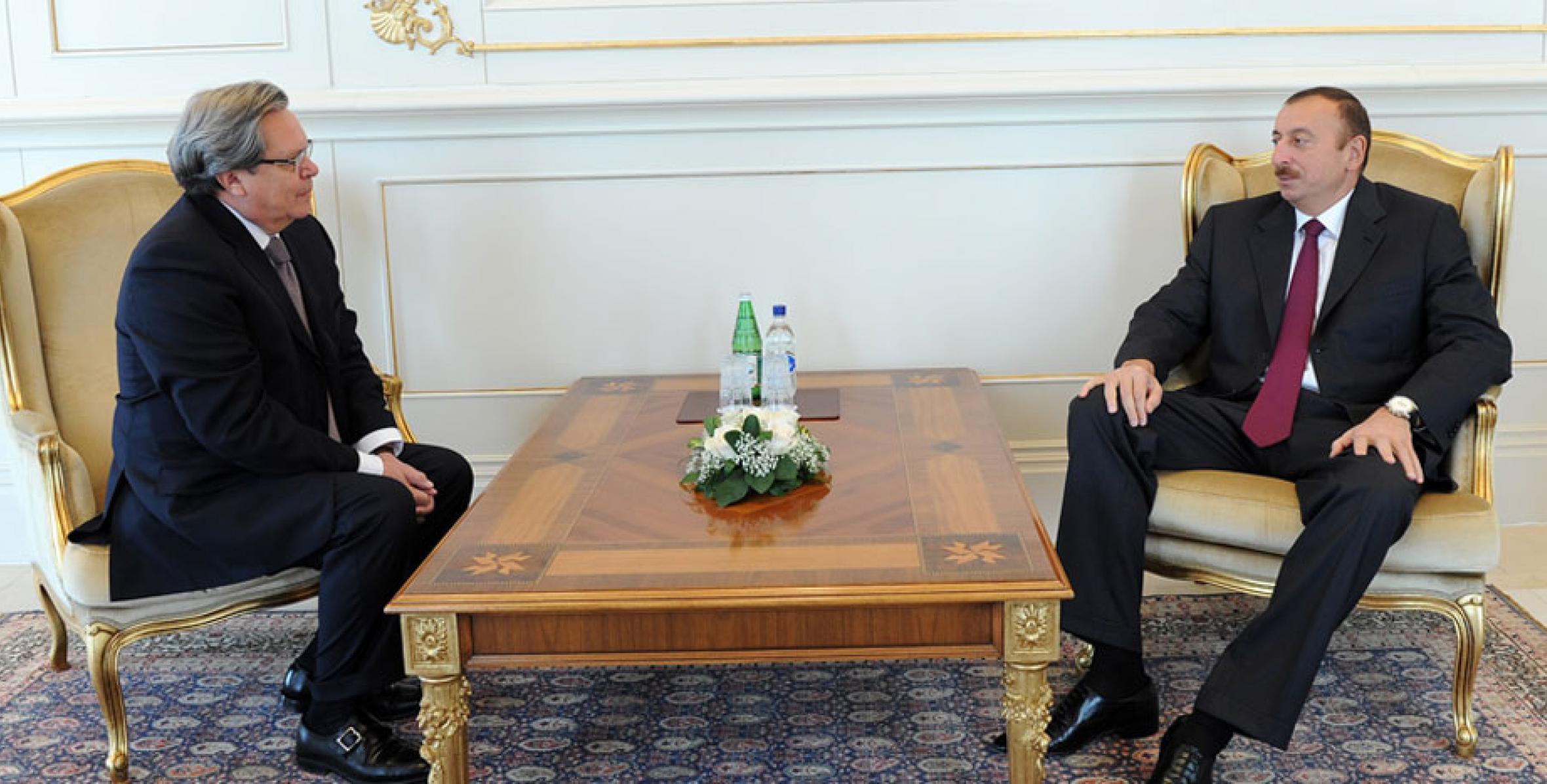 Ilham Aliyev received the credentials of newly-appointed ambassador of the United Mexican States