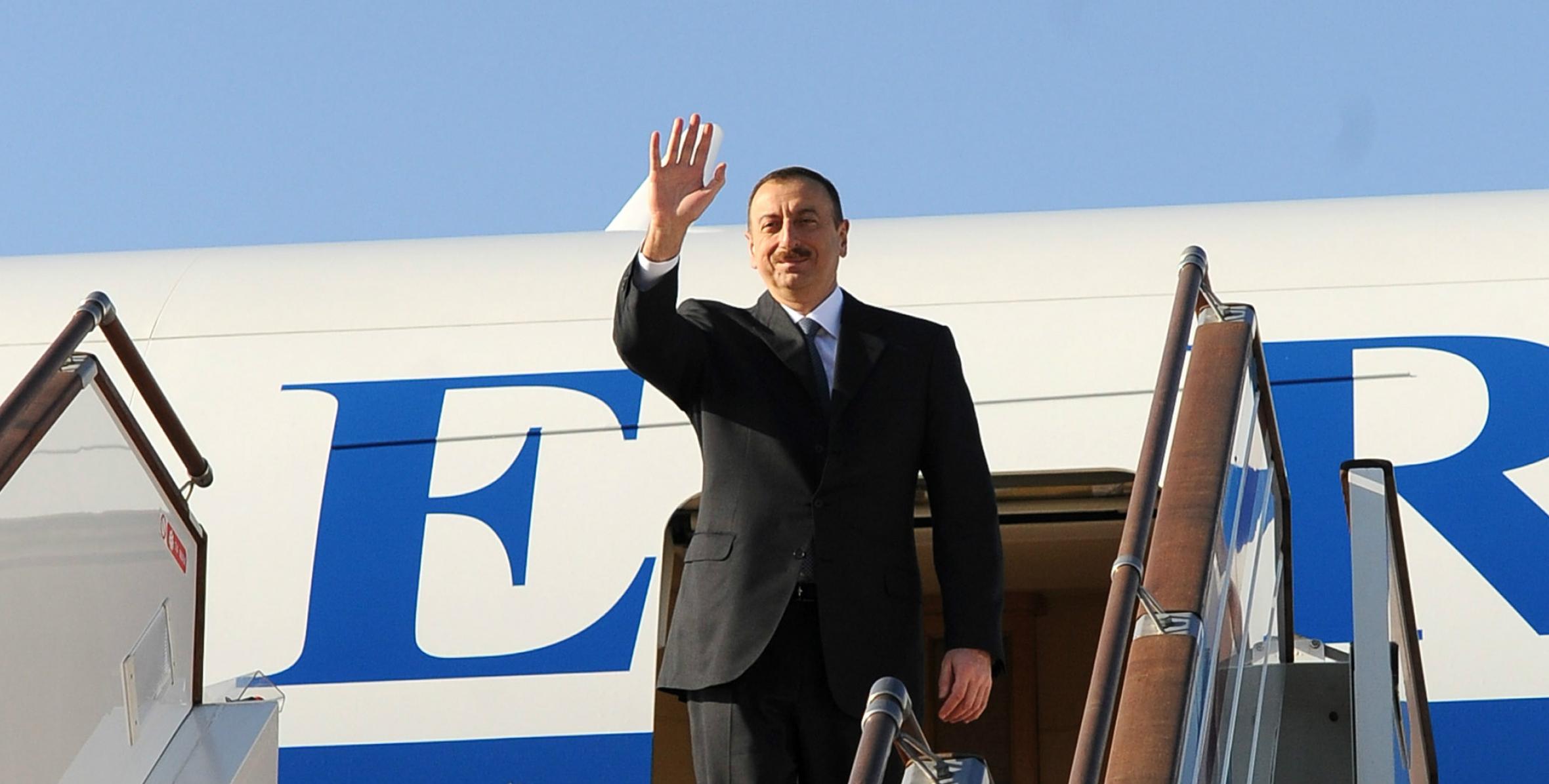 Ilham Aliyev left for the Czech Republic on a state visit