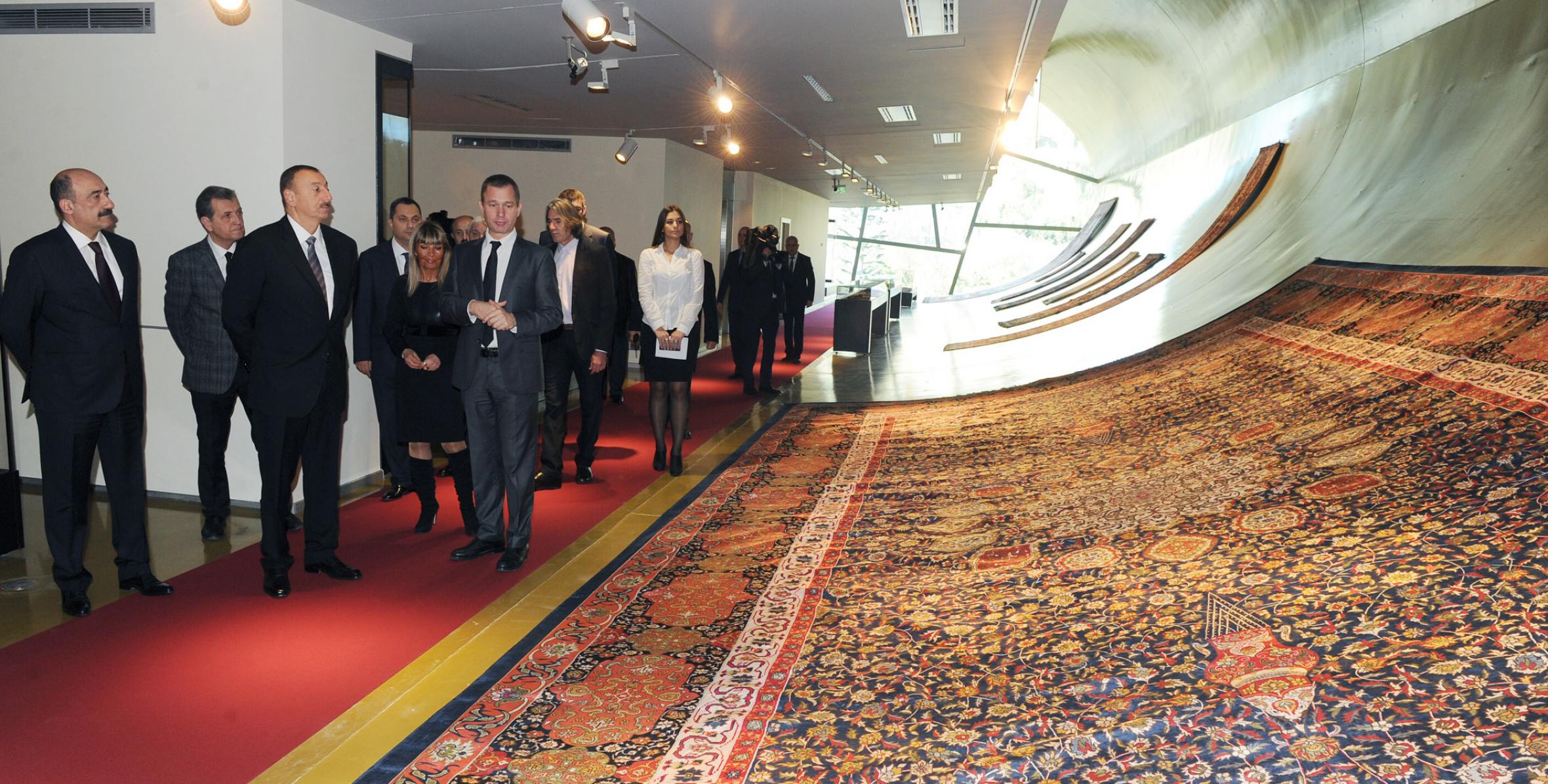 Ilham Aliyev has familiarized himself with the design of exhibitions in the new building of the Carpet Museum