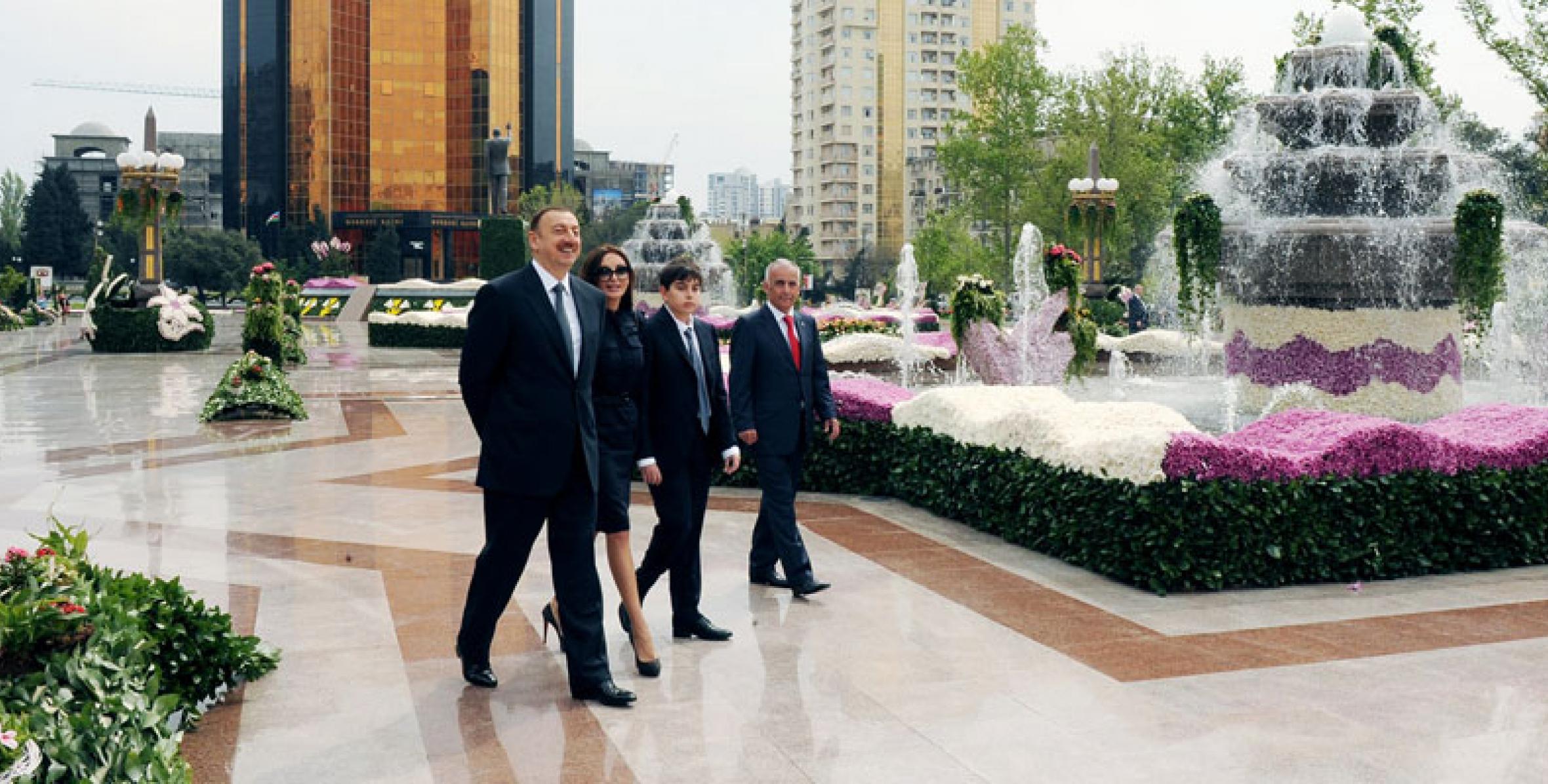 Ilham Aliyev joined the flower festival celebrations in the capital