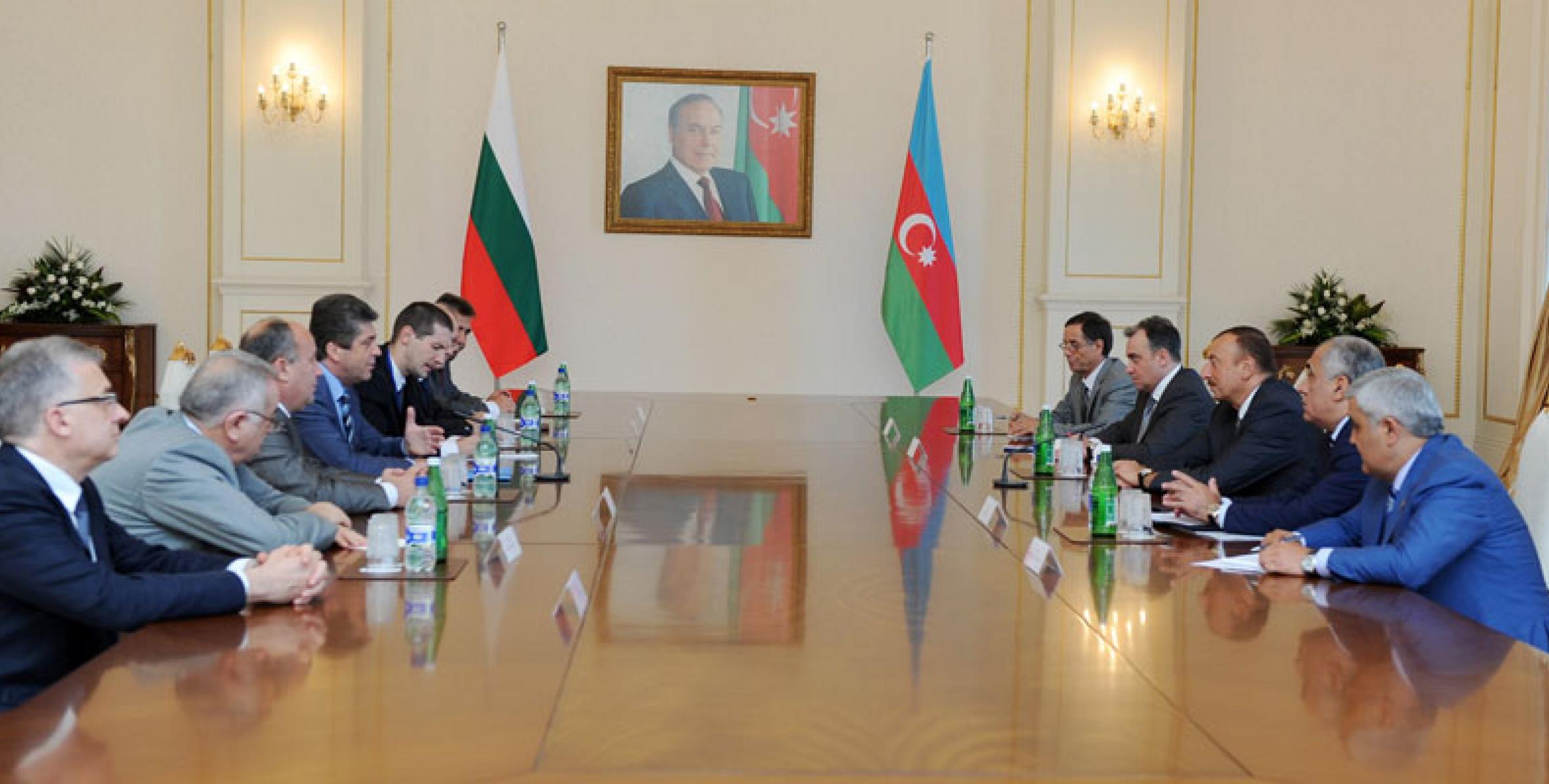 Ilham Aliyev and Bulgarian President Georgi Parvanov met in presence of delegations