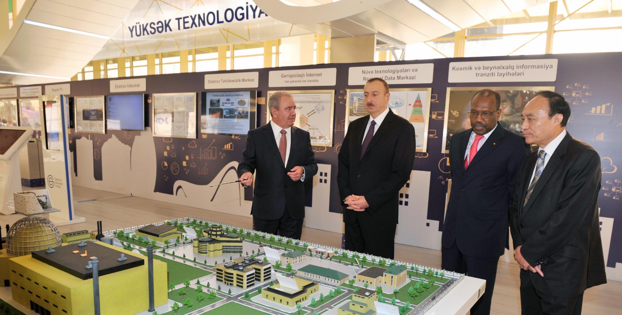 Ильхам Алиев ознакомился с ХХ Азербайджанской международной выставкой телекоммуникационных и информационных технологий «BakuTel-2014»