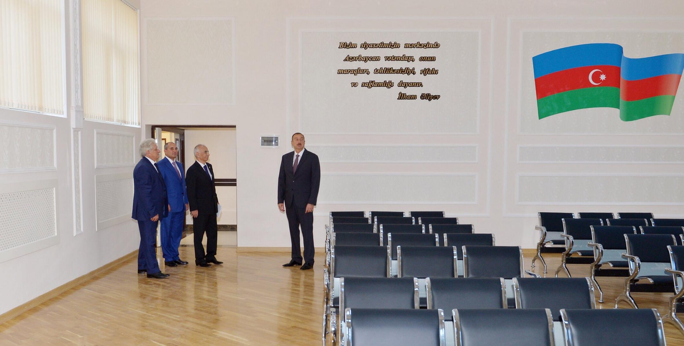 Ильхам Алиев ознакомился с условиями, созданными в школах номер 32 и 12 Низаминского района Баку