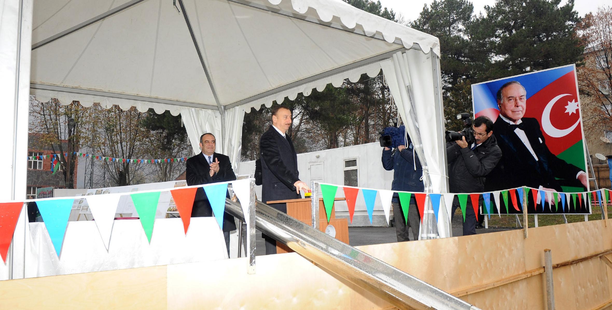 Ильхам Алиев принял участие в церемонии закладки фундамента Центра Гейдара Алиева в Гахе