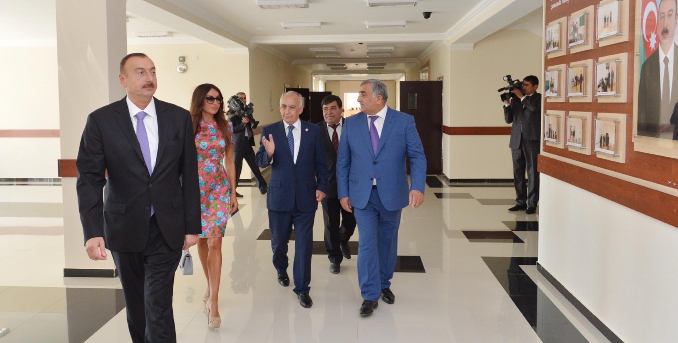 Ilham Aliyev reviewed secondary schools No 234, 125 and 121 in the Khazar district of Baku after major overhaul and reconstruction