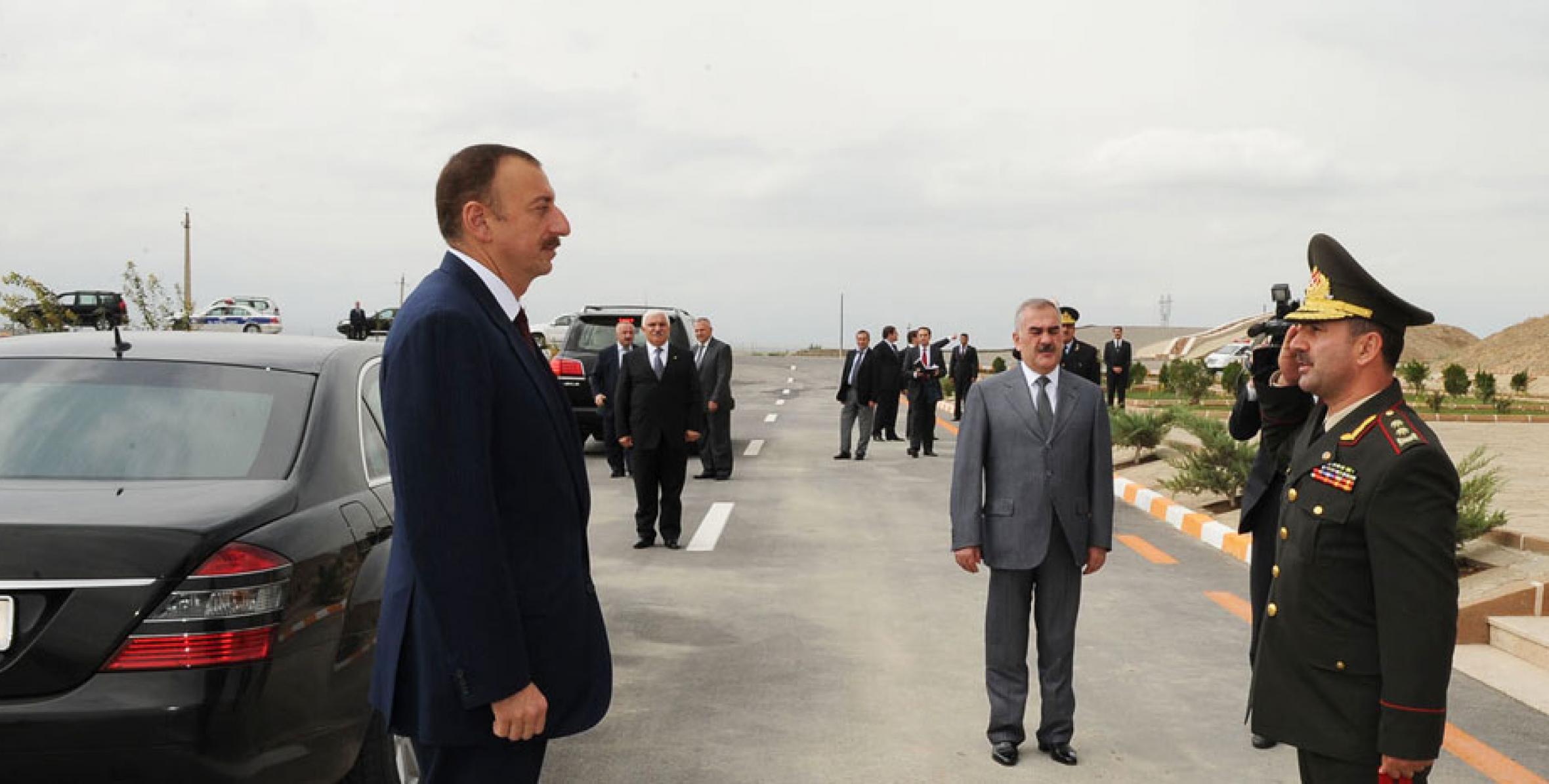 Ильхам Алиев побывал в Н–ской воинской части в Садараке
