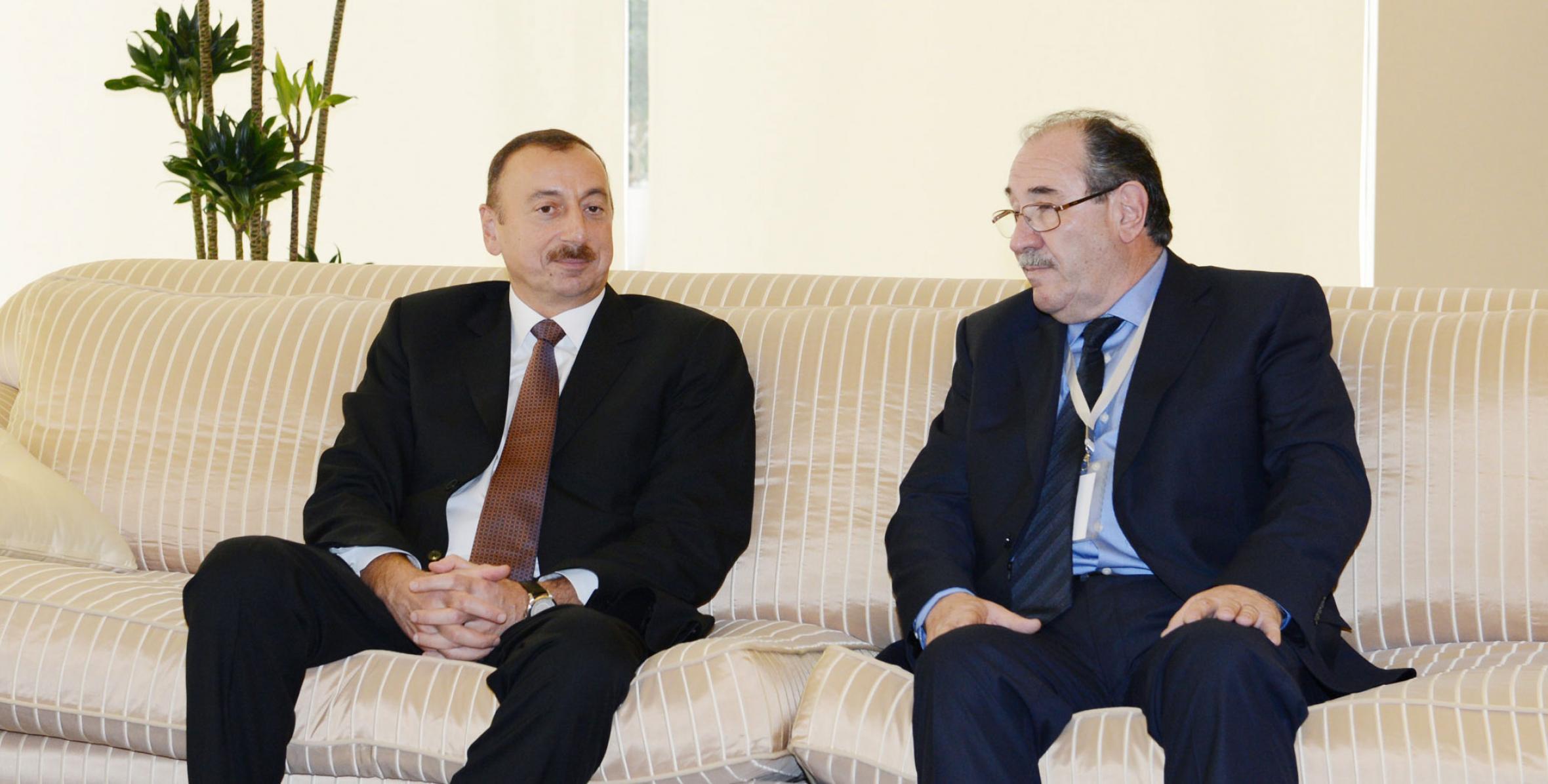 Ilham Aliyev met with Head of Azerbaijan-Argentina friendship group at Argentine Chamber of Deputies Roberto Mario Mouilleron