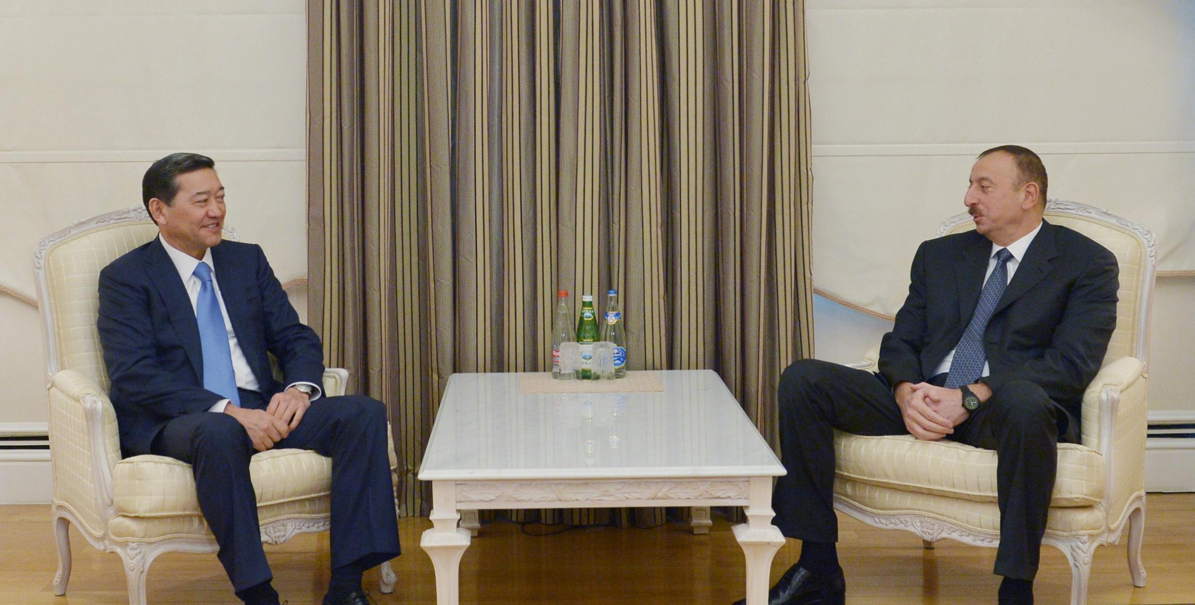 İlham Əliyev Qazaxıstanın müdafiə nazirini qəbul etmişdir
