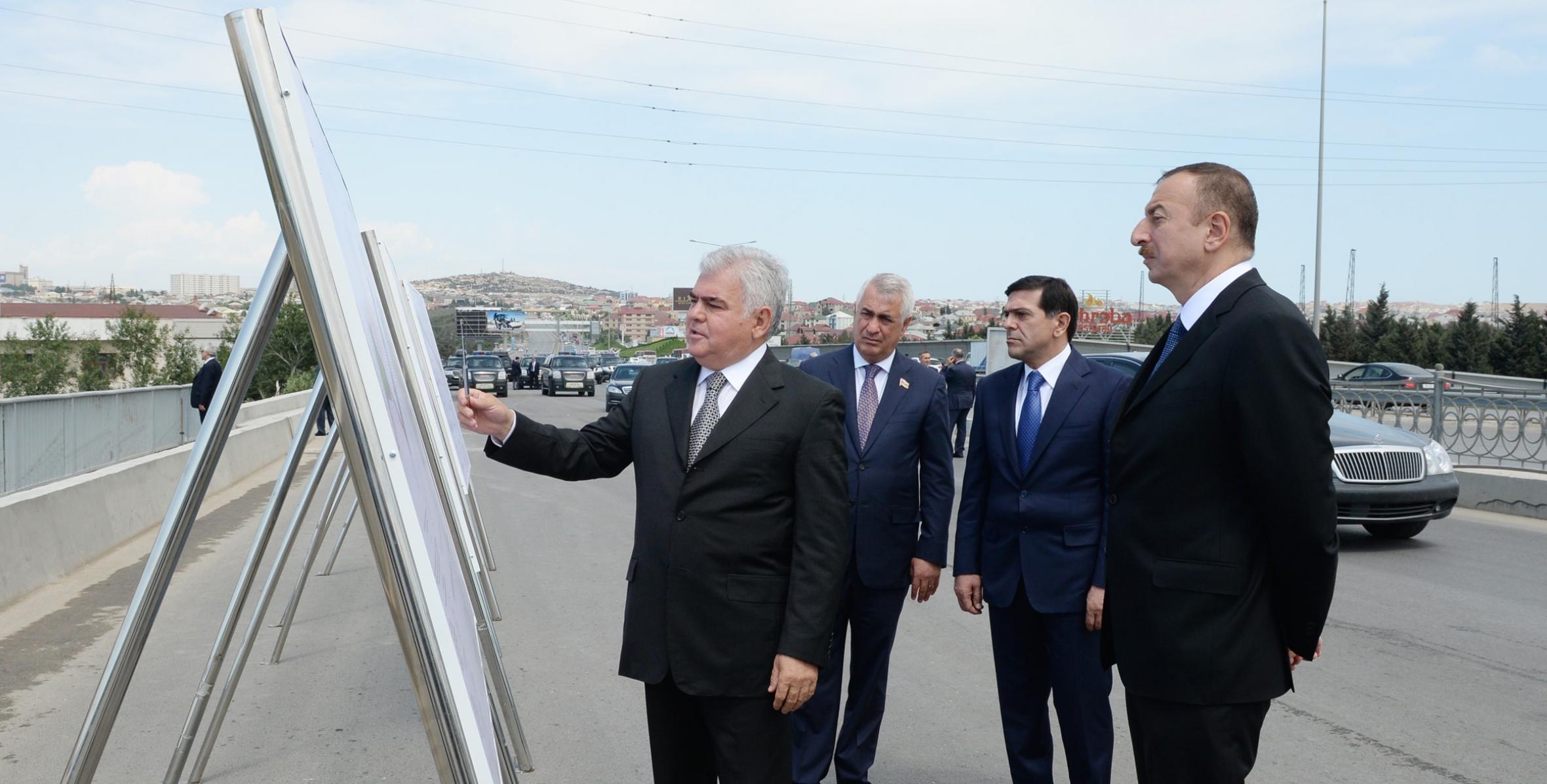 İlham Əliyev əsaslı şəkildə yenidən qurulmuş Tağıyev-Sahil avtomobil yolunun açılışında iştirak etmişdir