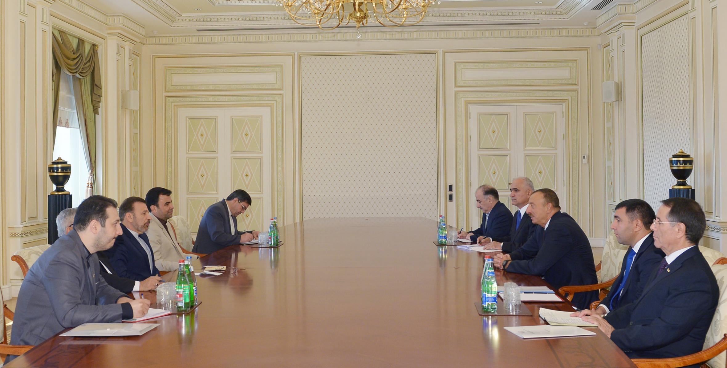 Ильхам Алиев принял делегацию  во главе с министром связи и информационных технологий Ирана