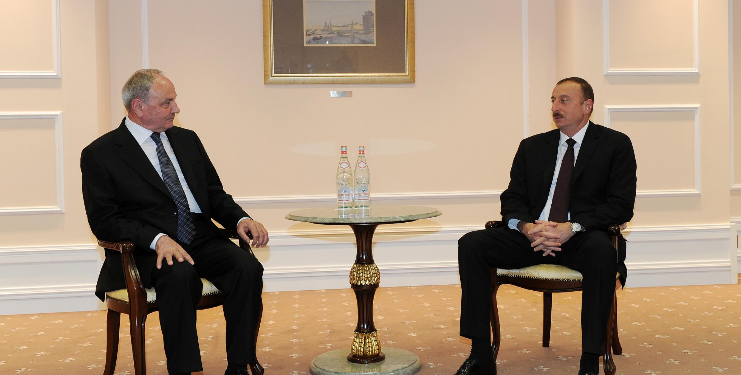 İlham Əliyev Moldova Prezidenti Nikolaye Timofti ilə görüşmüşdür