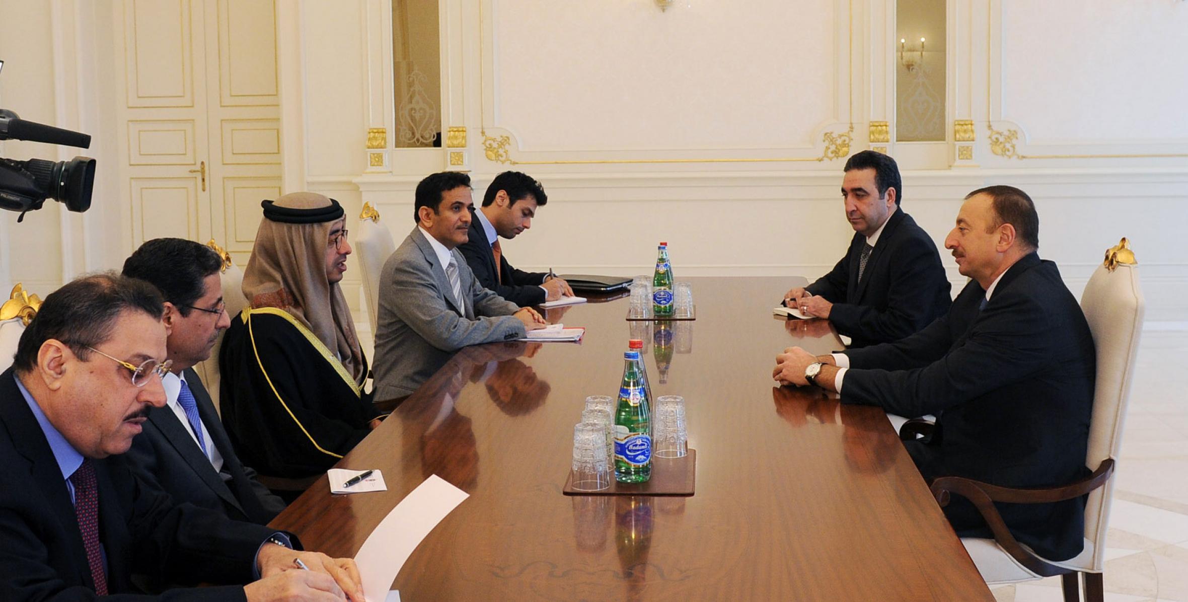 Ilham Aliyev received the Foreign Minister of the United Arab Emirates